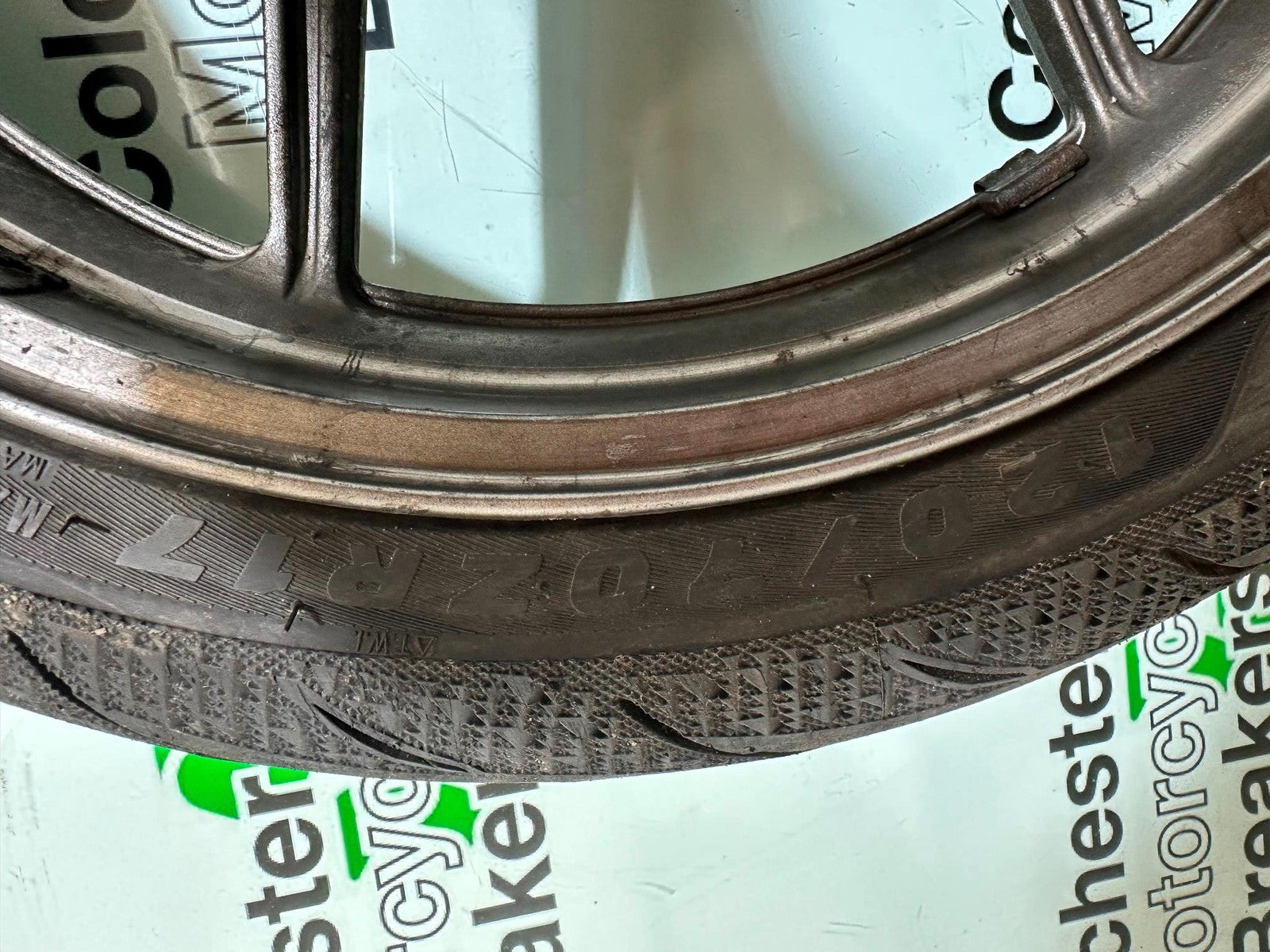 KAWASAKI ER6 F ER6F FRONT WHEEL AND TYRE YEAR 2005-2008 (CMB1178)