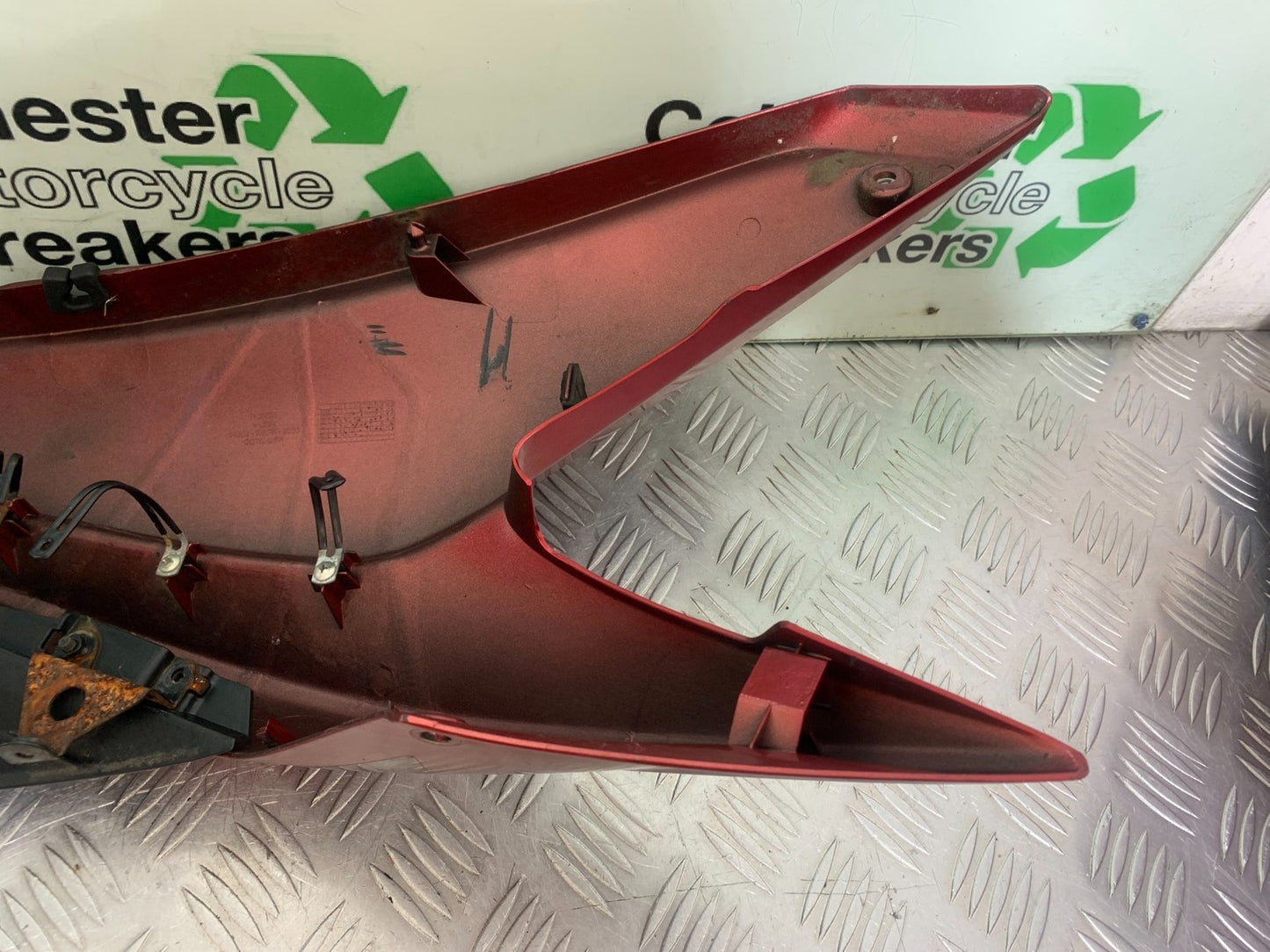 HONDA CBF125 CBF 125 LEFT AND CENTER FAIRING PANELS YEAR 2009-14 (CMB1182)