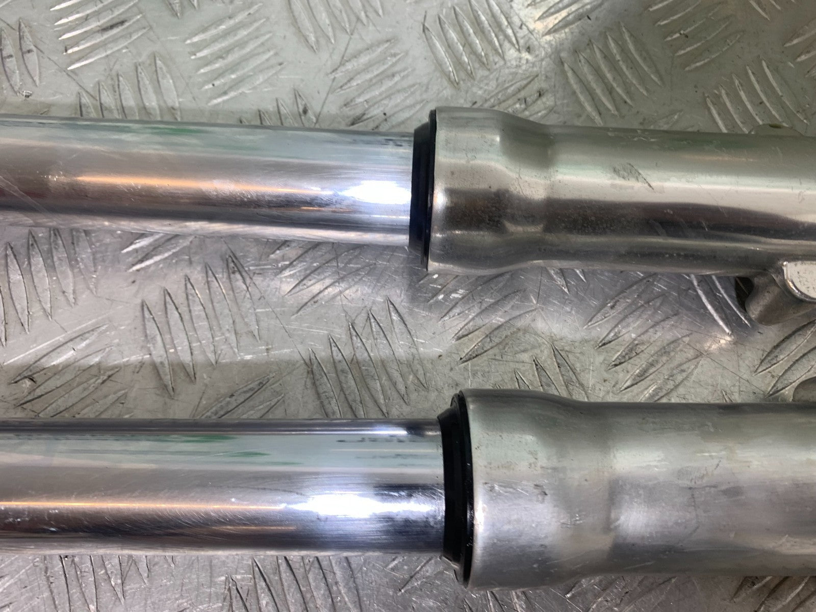 KAWASAKI ZZR1100 D FORKS  YEAR 1993-2001 (CMB1289)