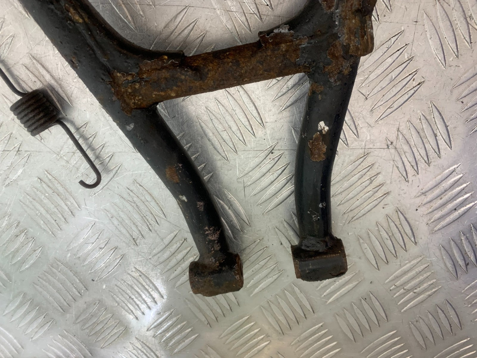 SUZUKI GS500 GS 500 CENTER STAND YEAR 2001-2008 (CMB1254)