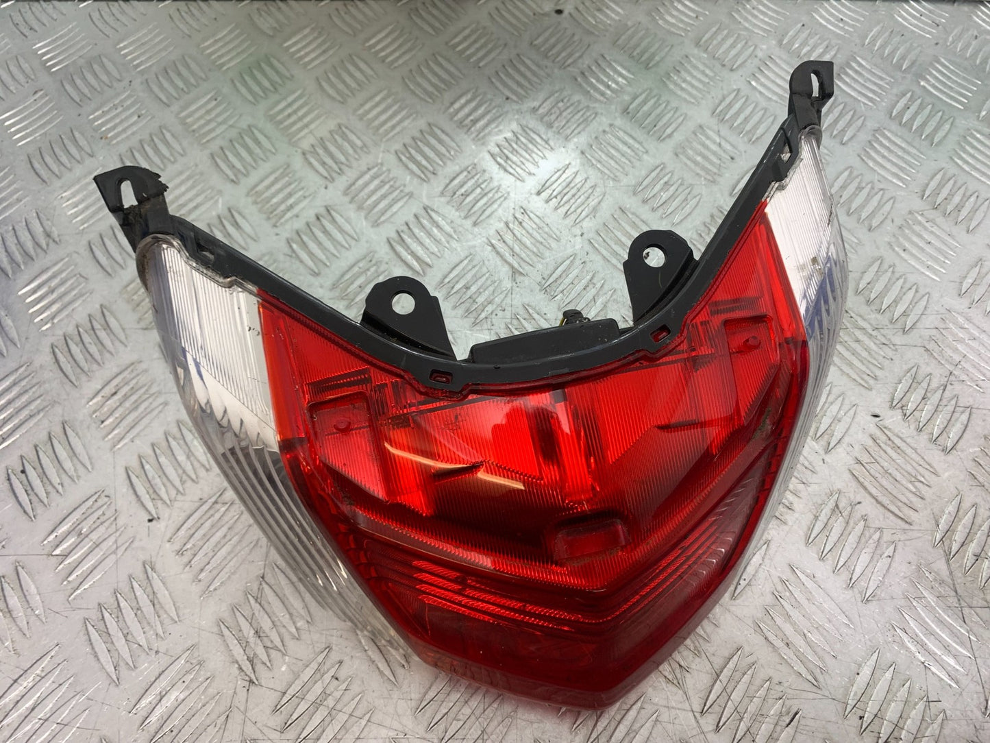 YAMAHA NMAX-125 N MAX 125 REAR LIGHT   YEAR 2015-2020  (CMB1231)