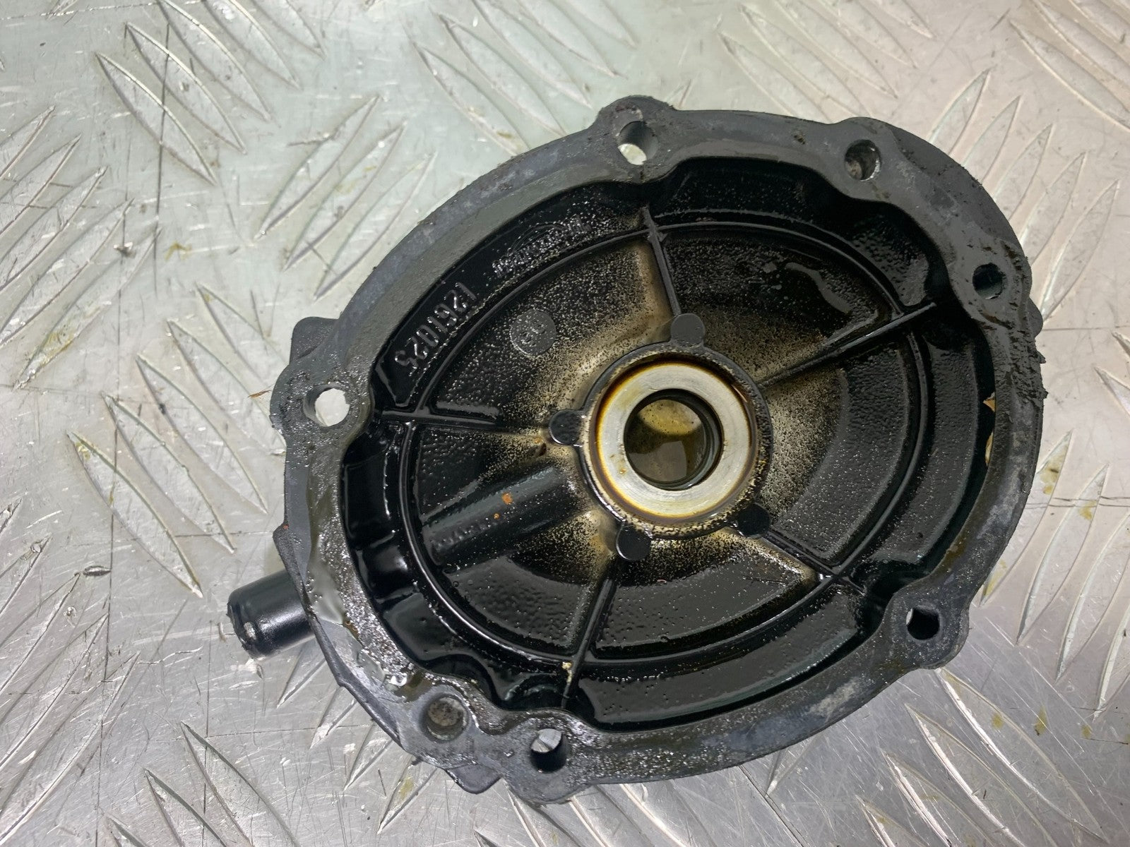 TRIUMPH 955I SPRINT RS ENGINE COVER  YEAR 1999-04