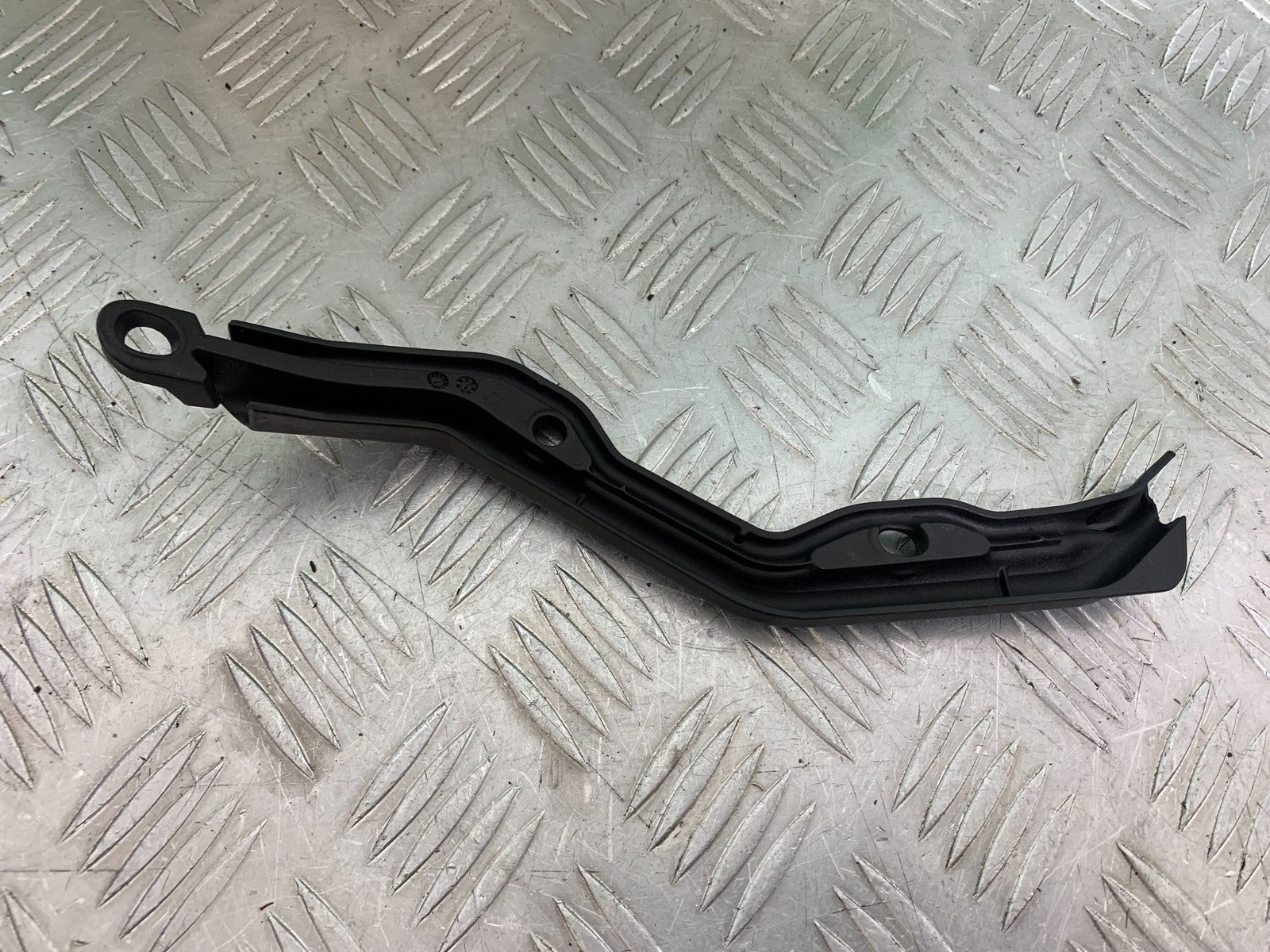 DUCATI 1299 PANIGALE REAR BRAKE LINE COVER   YEAR 2016 (CMB 1187)
