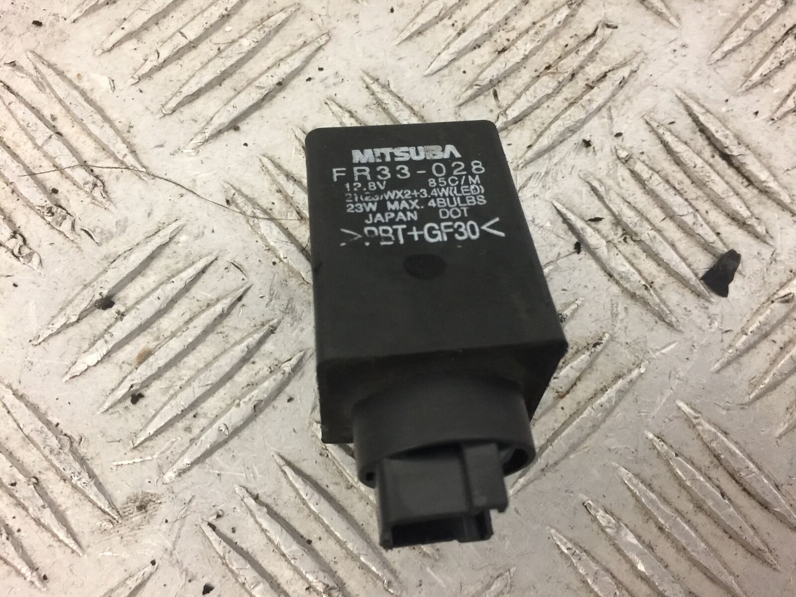 HONDA CBR 500 R  CBR500 R RELAY YEAR 2017  (STOCK 521)