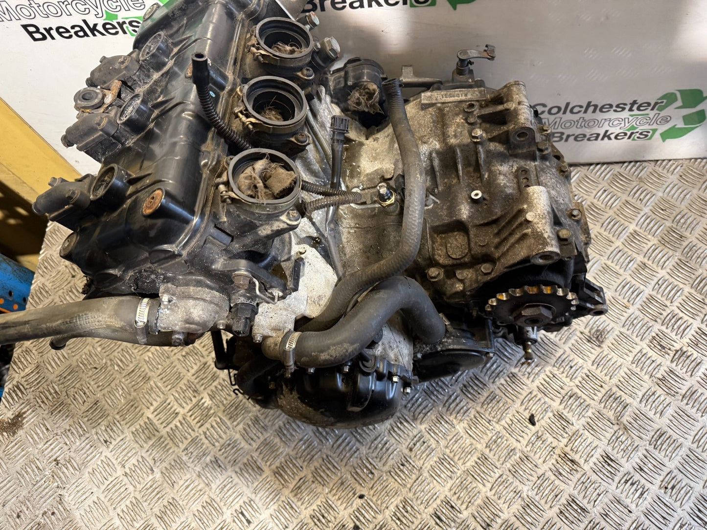TRIUMPH 955i SPRINT ST ENGINE YEAR 1999-04 (CMB1230)