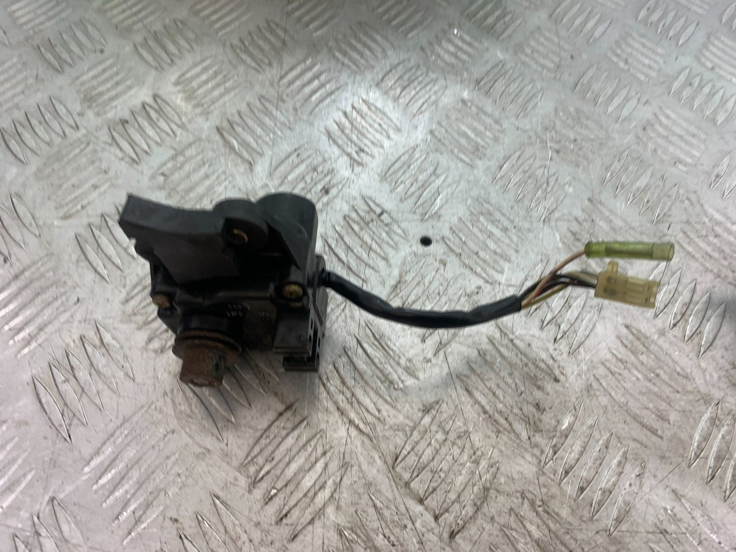 YAMAHA YZF R1 EXHAUST SERVO MOTOR  YEAR 1998-99 (CMB1291)