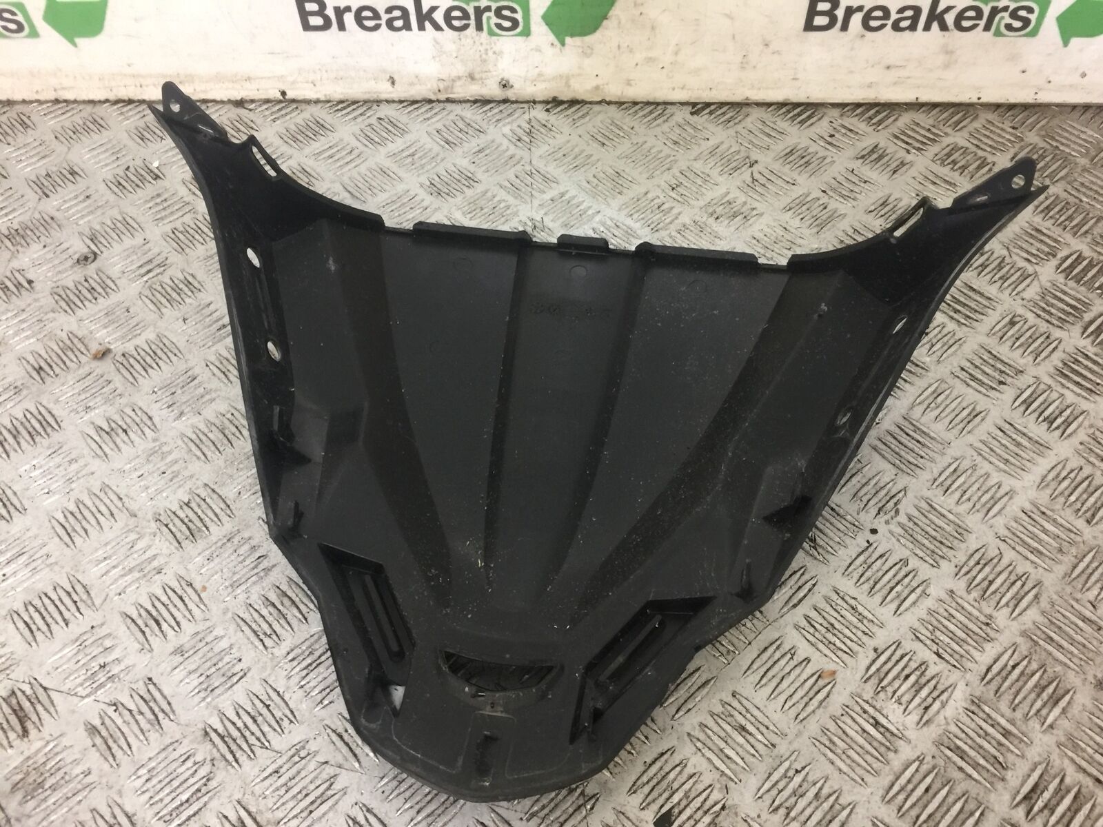 KAWASAKI J300 J 300 FRONT INFILL PANEL YEAR 2015 (STOCK 711)
