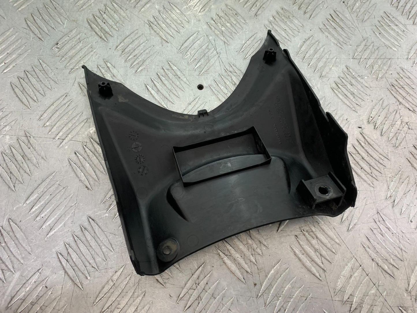 HONDA CBR1000 RR  INFILL YEAR  2008-2011 (CMB1330)