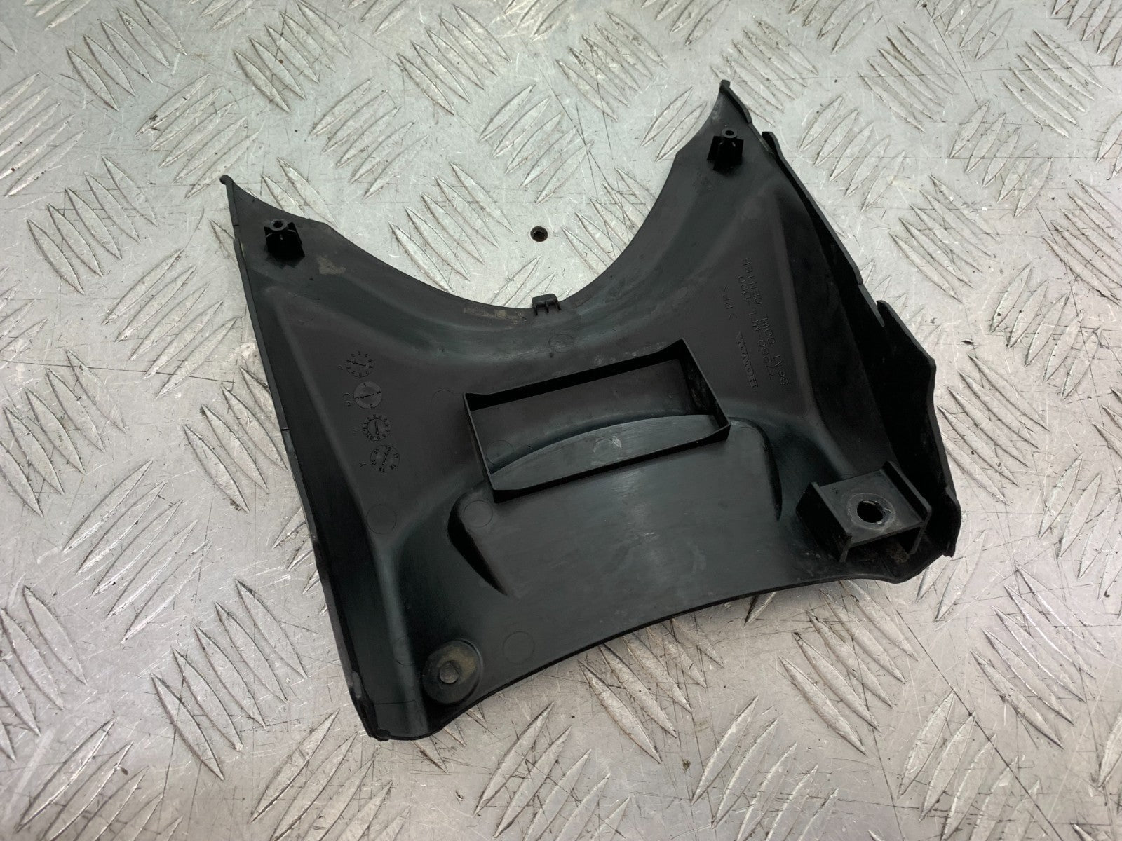 HONDA CBR1000 RR  INFILL YEAR  2008-2011 (CMB1330)