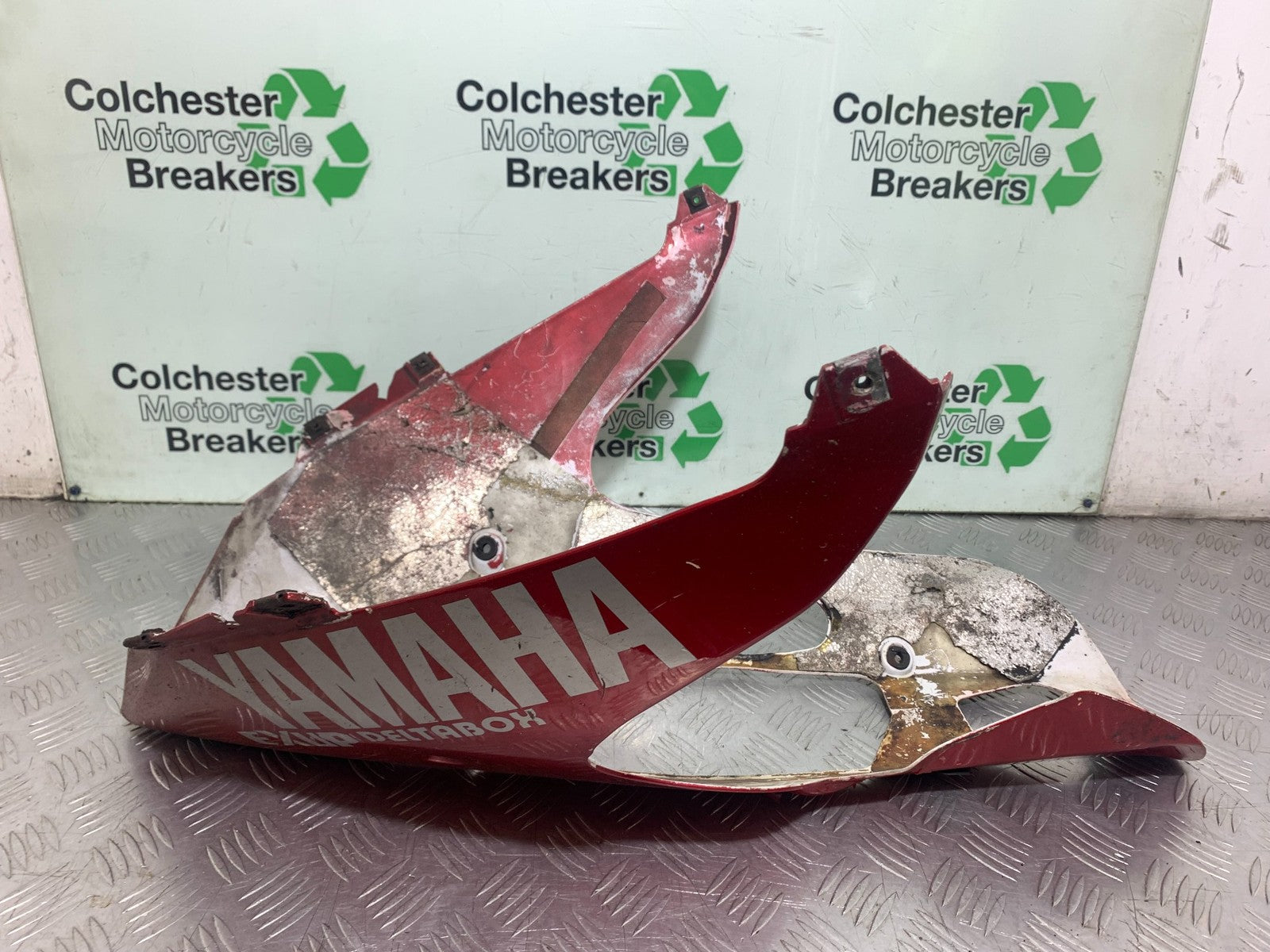 YAMAHA YZF1000 THUNDERACE BELLYPAN YEAR 1997-2000 (CMB1204)