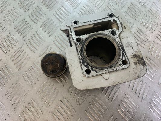 YAMAHA XT125 X XT 125 X BARREL AND PISTON   2005-2011 (CMB1097)
