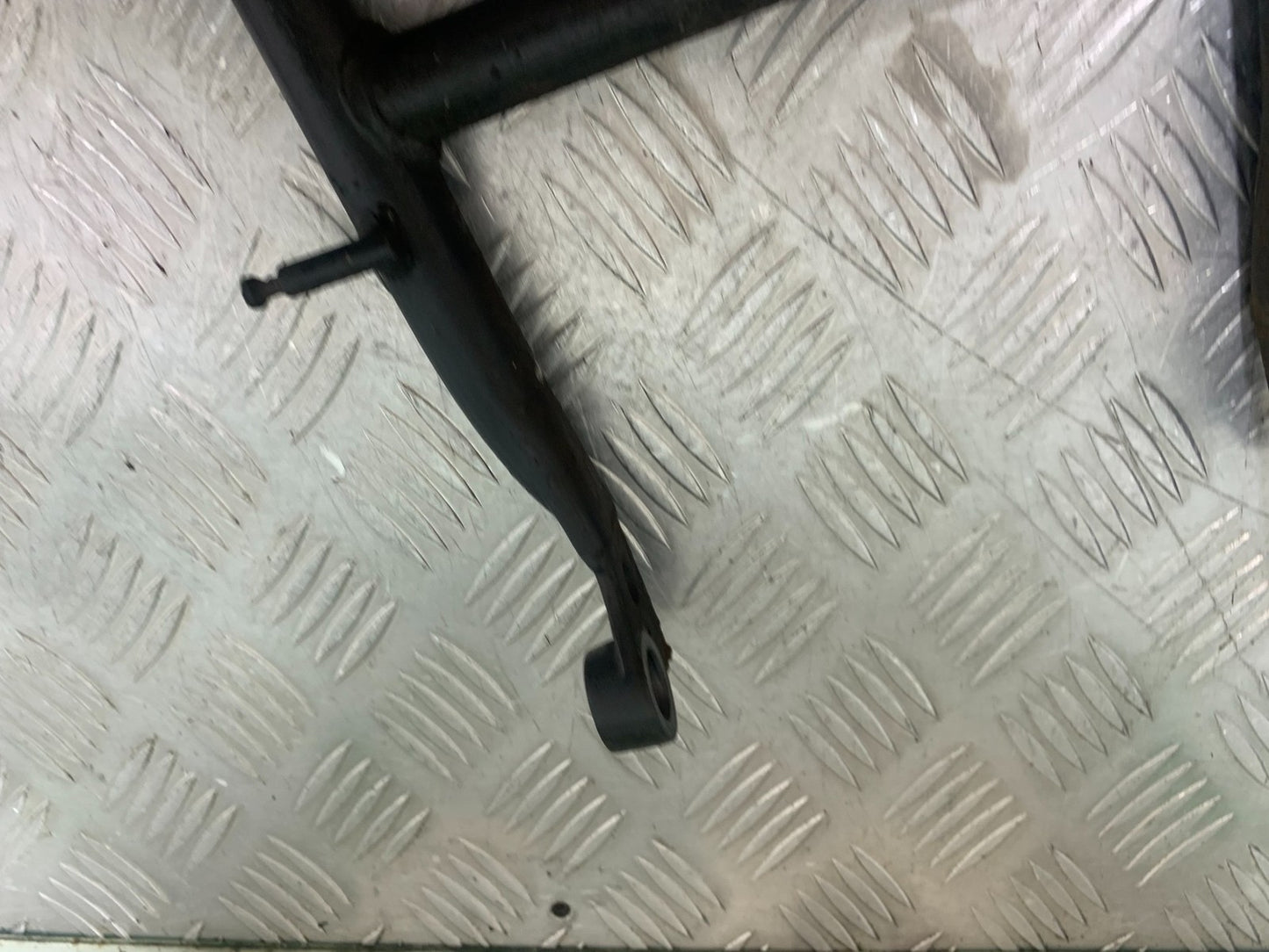 BMW R850 R R850R CENTER STAND   YEAR 1994-2002 (CMB1170)