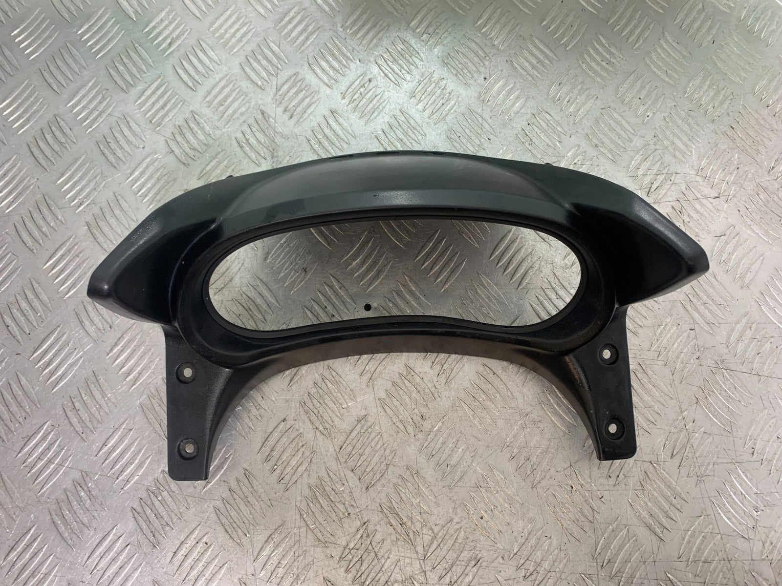 YAMAHA XJ900 XJ 900 DIVERSION CLOCKS SURROUND  YEAR 1994-2002 (CMB1292)