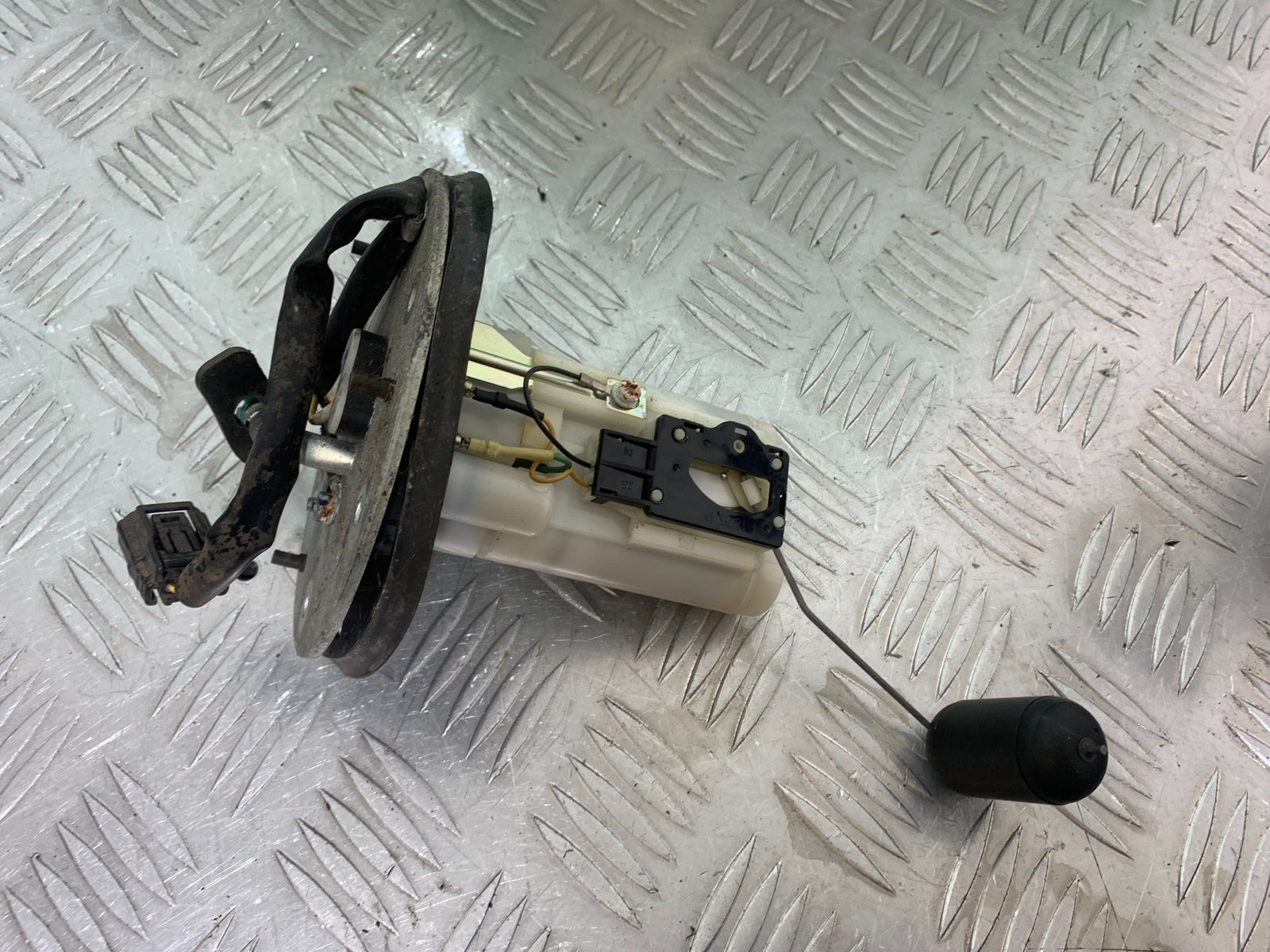 HONDA CBR500R CBR 500 R PETROL PUMP  YEAR 2012-16 (CMB1151)