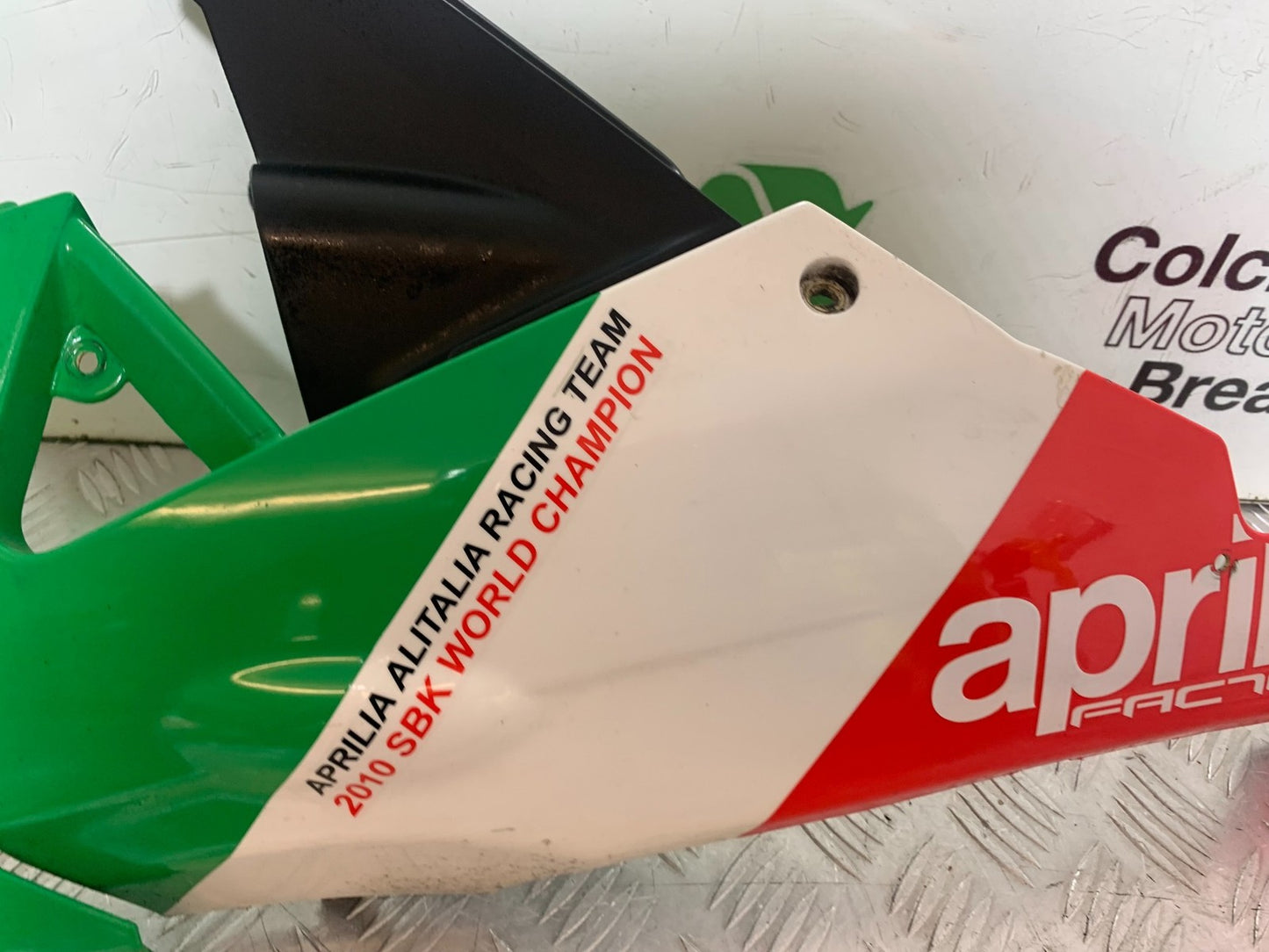 APRILIA RSV4 FACTORY LEFT LOWER FAIRING PANEL  YEAR 2009-2012 (CMB1224)