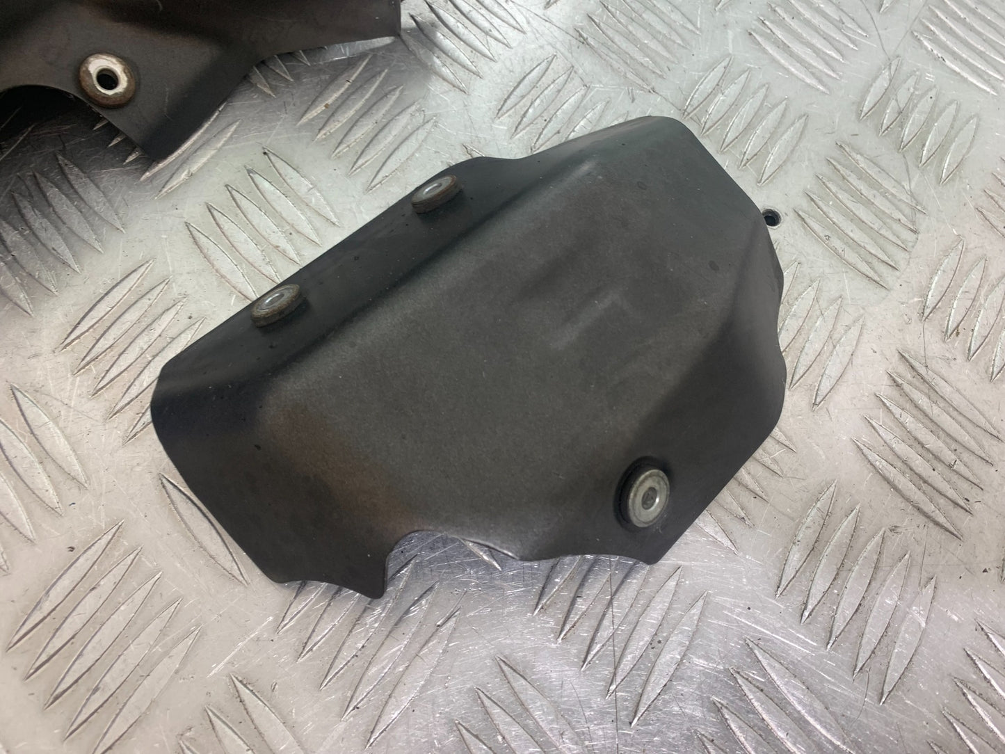 KAWASAKI ZX6R EXHAUST SHIELDS  YEAR 2009-2012 (CMB1136)