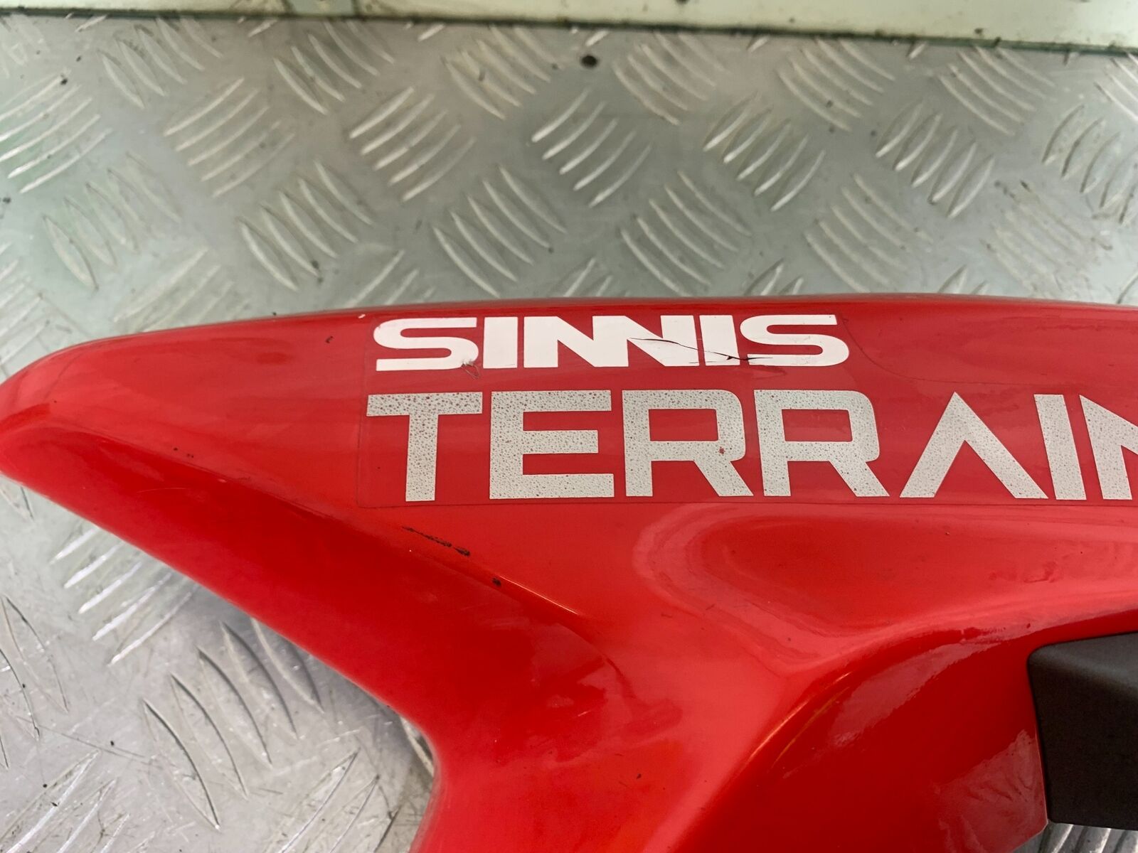SINNIS TERRAIN 125 RIGHT FAIRING PANEL YEAR 2018 (CMB1123)