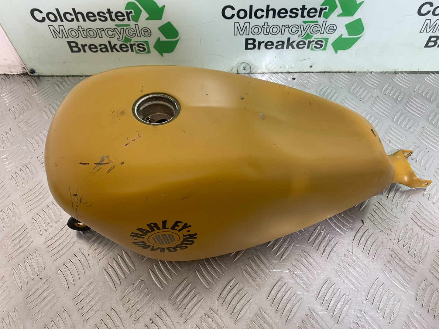 HARLEY DAVIDSON XL883 N IRON PETROL TANK  YEAR 2020  (CMB1116)
