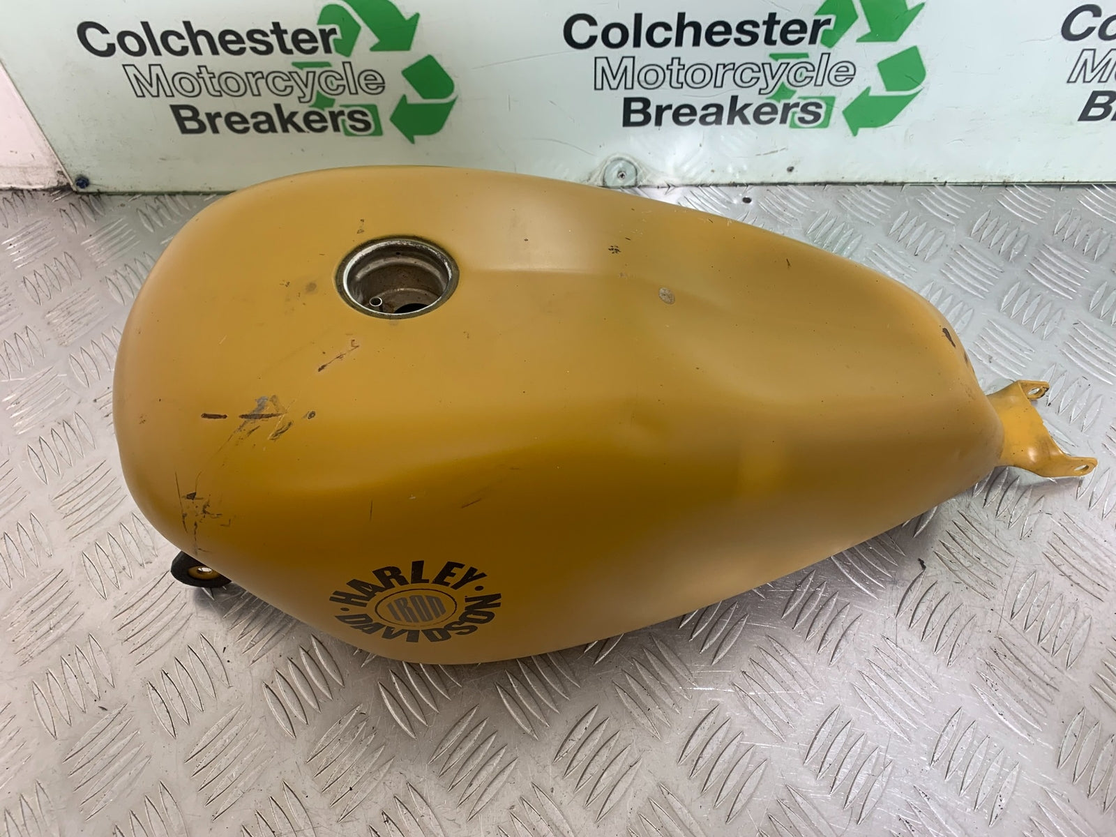 HARLEY DAVIDSON XL883 N IRON PETROL TANK  YEAR 2020  (CMB1116)