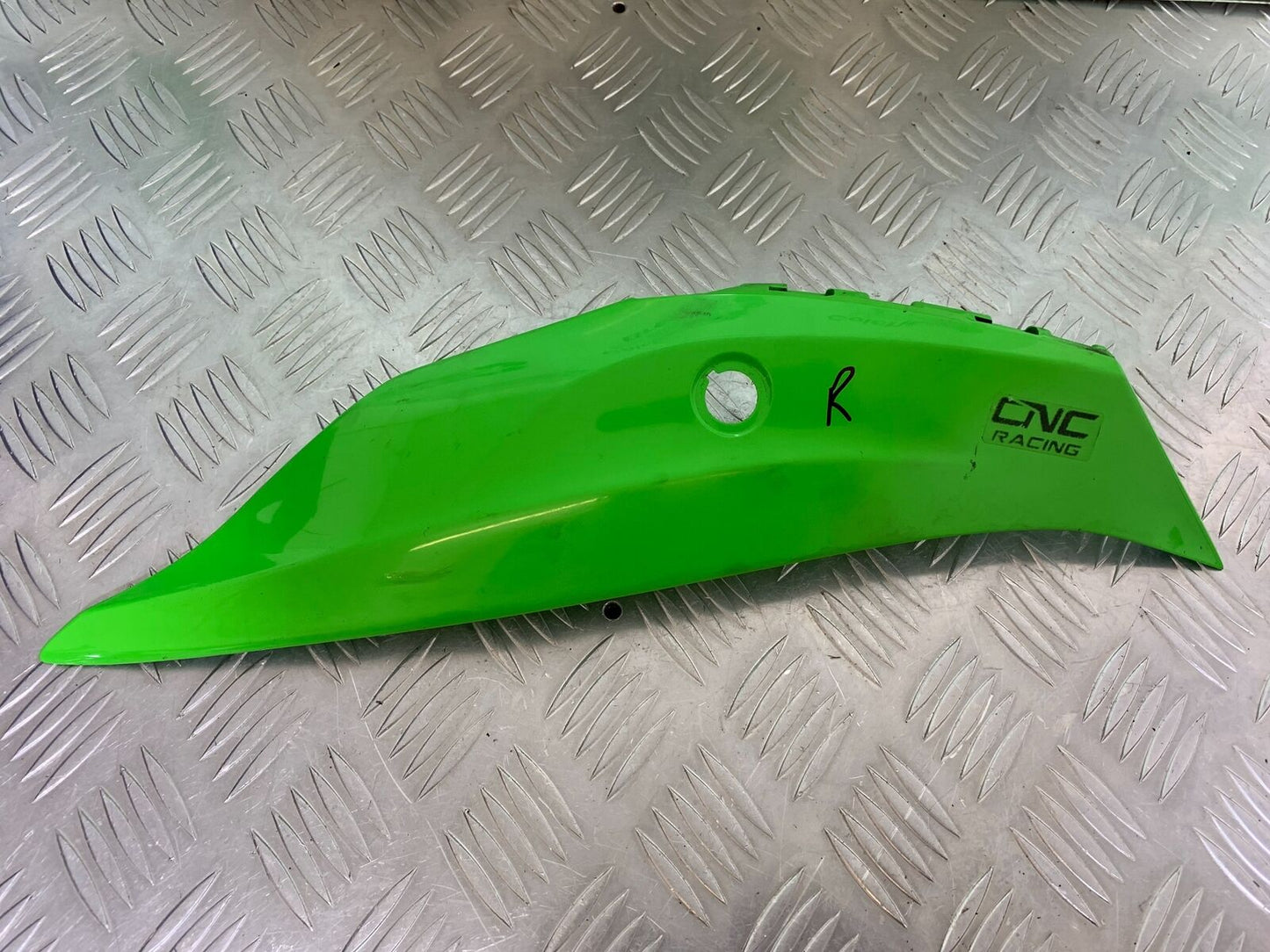 KAWASAKI ZX10R ZX 10R RIGHT SEAT PANEL YEAR 2016-2020 (CMB1015)