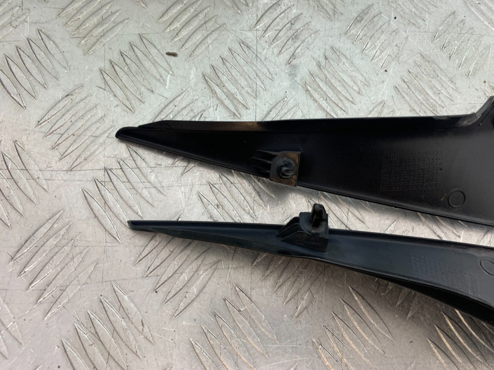 HONDA CBR1000 rr FIREBLADE LEFT & RIGHT SIDE INFILLS 2012-2016 (CMB1280)