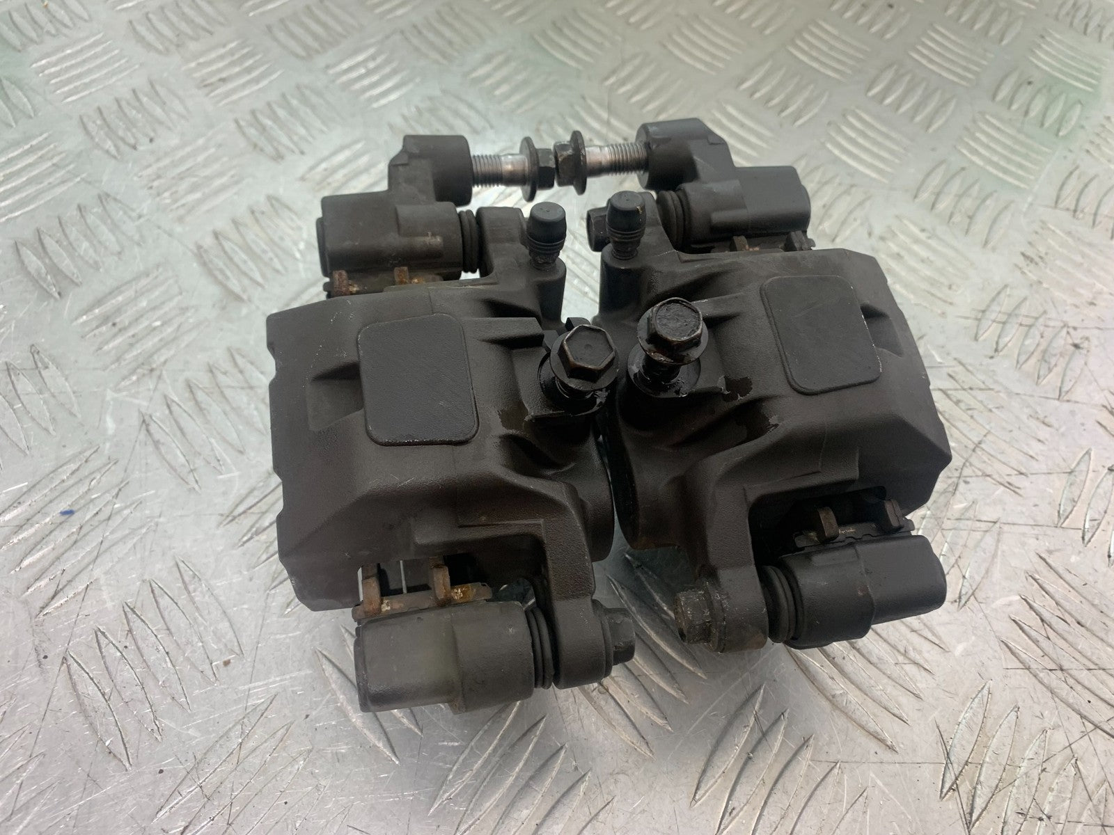 YAMAHA XJ6 XJ6-S FRONT BRAKE CALIPERS YEAR 2009-2015  (CMB1212)