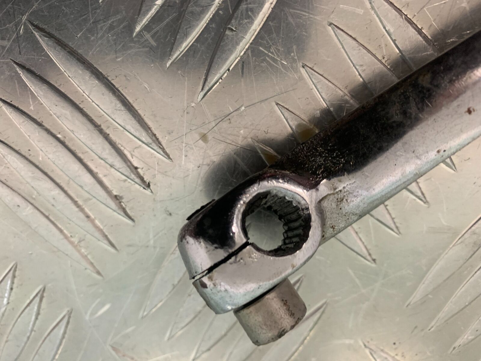 SUZUKI GS750 E GS 750E GEAR LEVER  YEAR 1979  (STOCK 959)