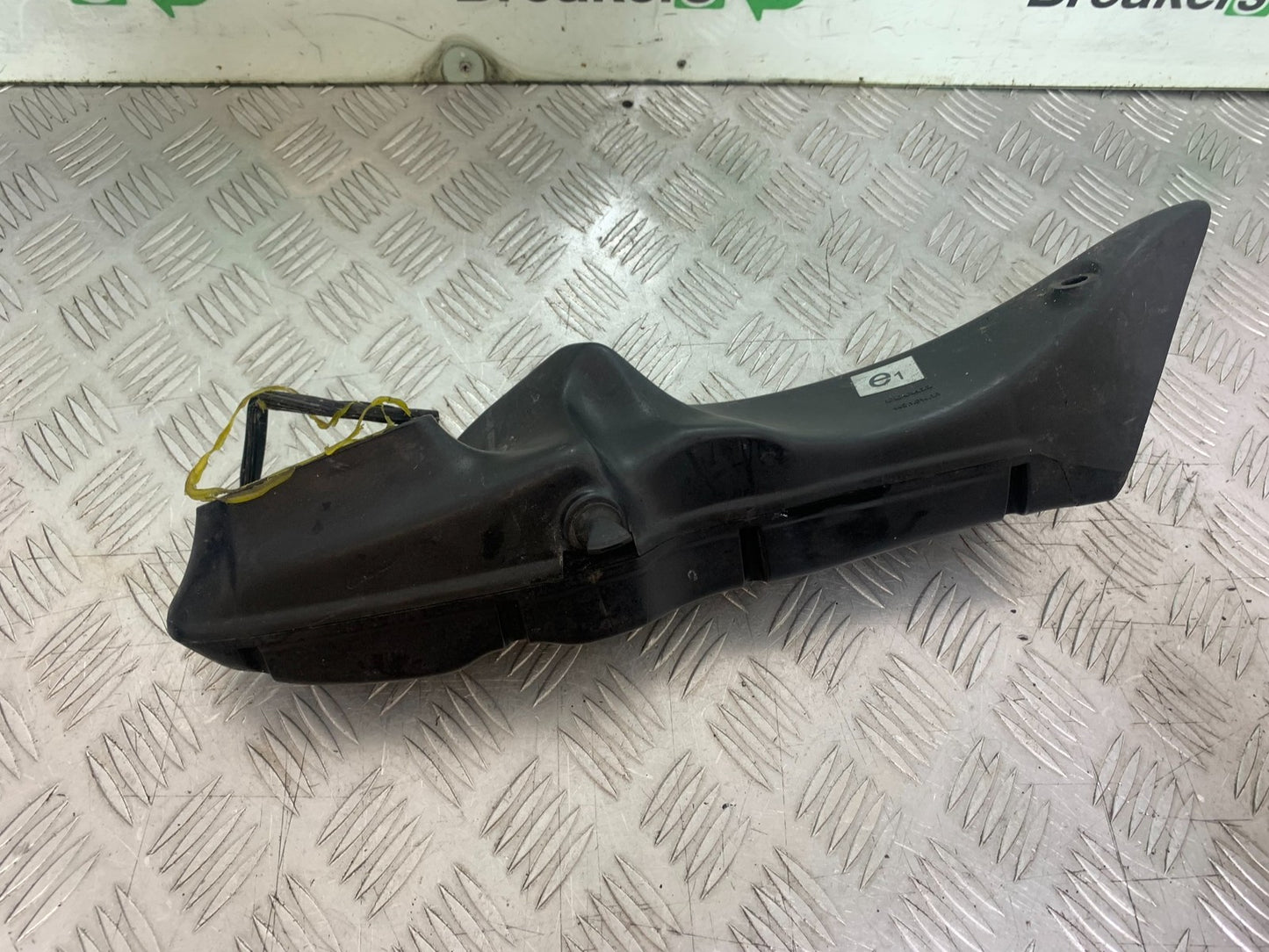 DUCATI 996 SPS 748 916 998 RIGHT AIR TUBE  1999-2000 (CMB1209)