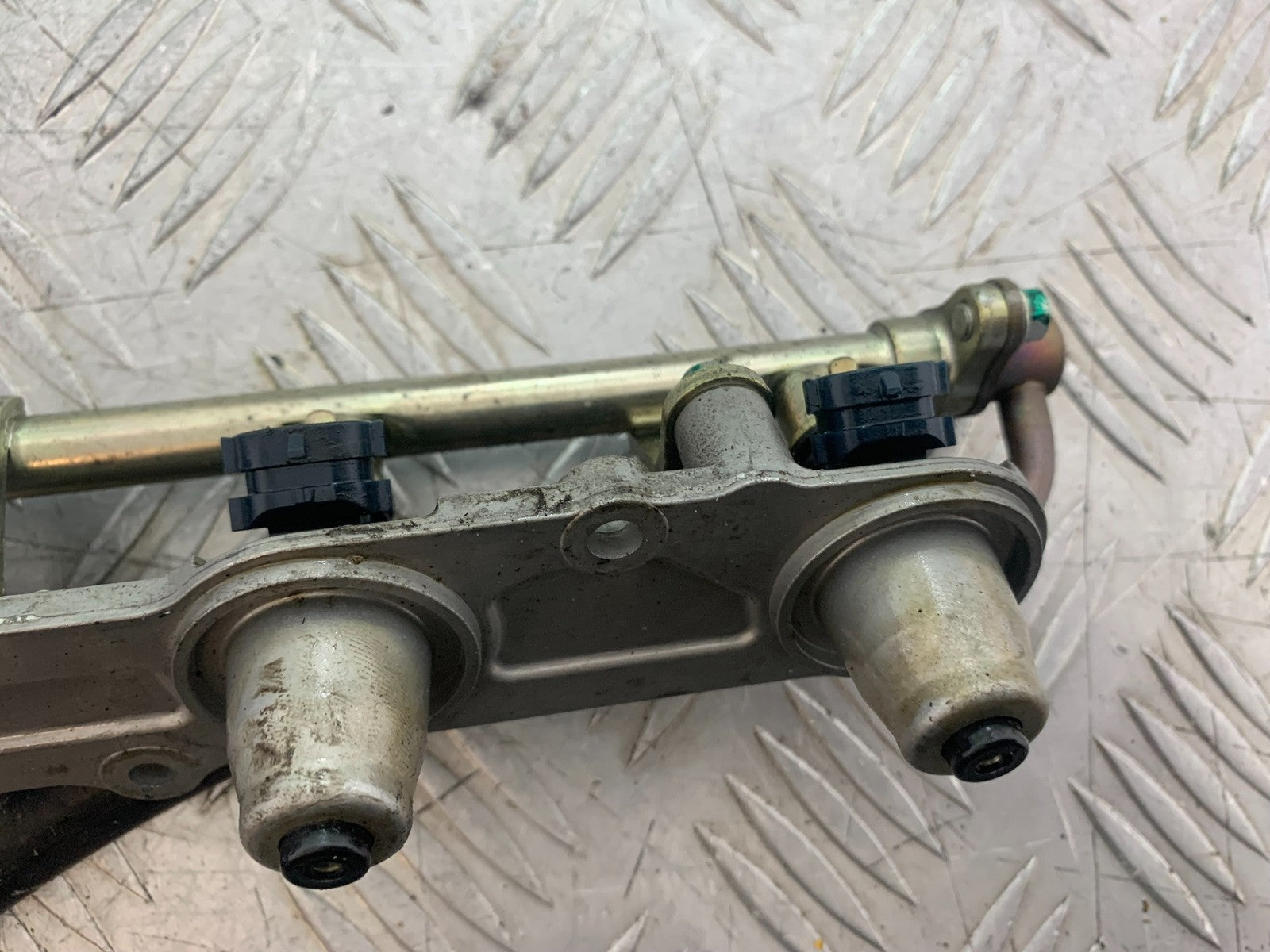 HONDA CBR600 CBR 600 RR INJECTORS   YEAR 2003-2004 CMB1173)