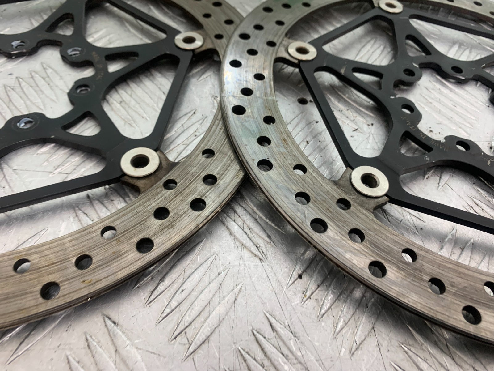 APRILIA TUONO 1000 V4R FRONT BRAKE DISCS   YEAR 2011-13  (CMB1331)