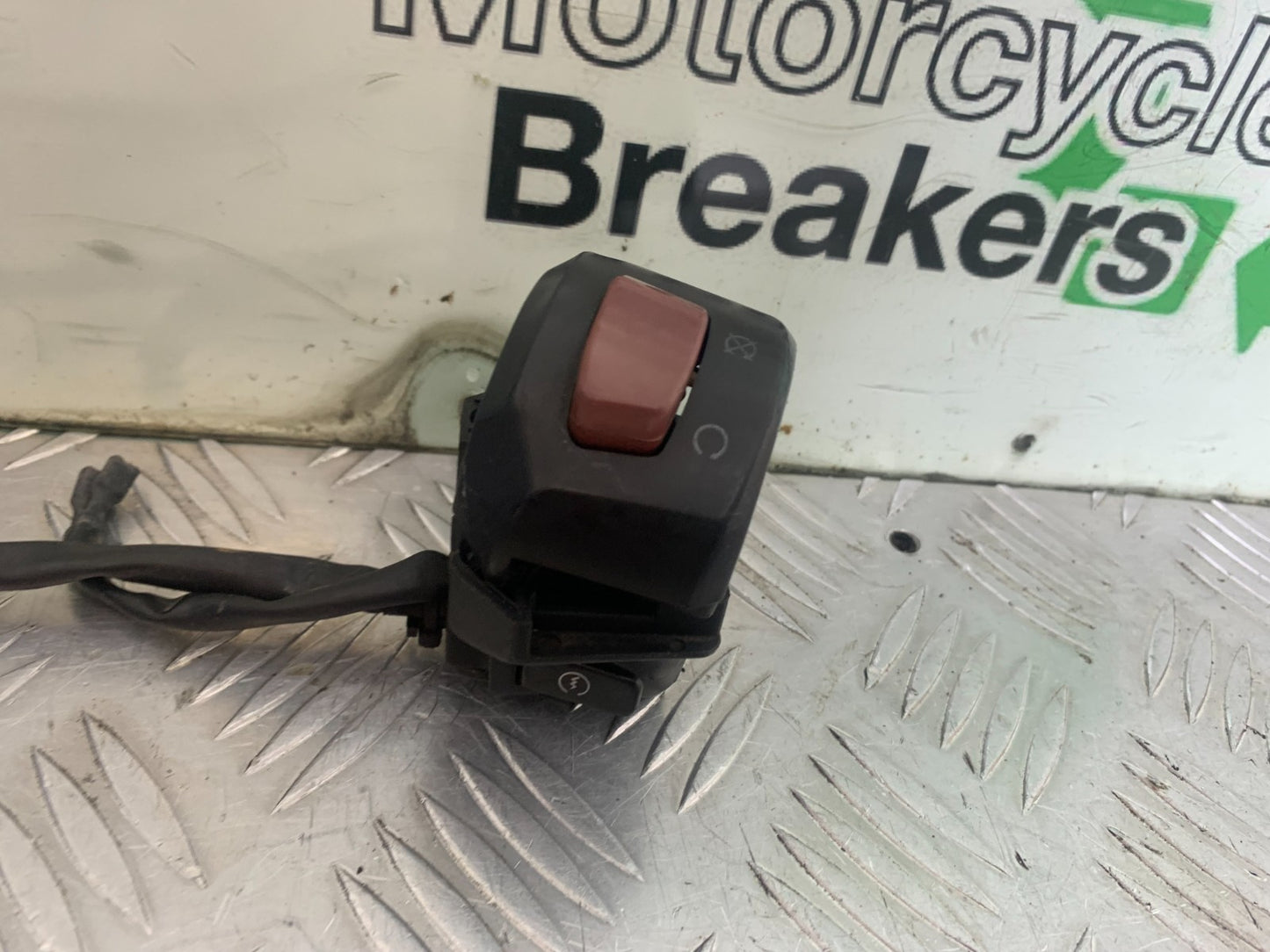 ROYAL ENFIELD HIMALAYAN 411 RIGHT SWITCH GEAR  YEAR 2018-2023 (CMB1322)
