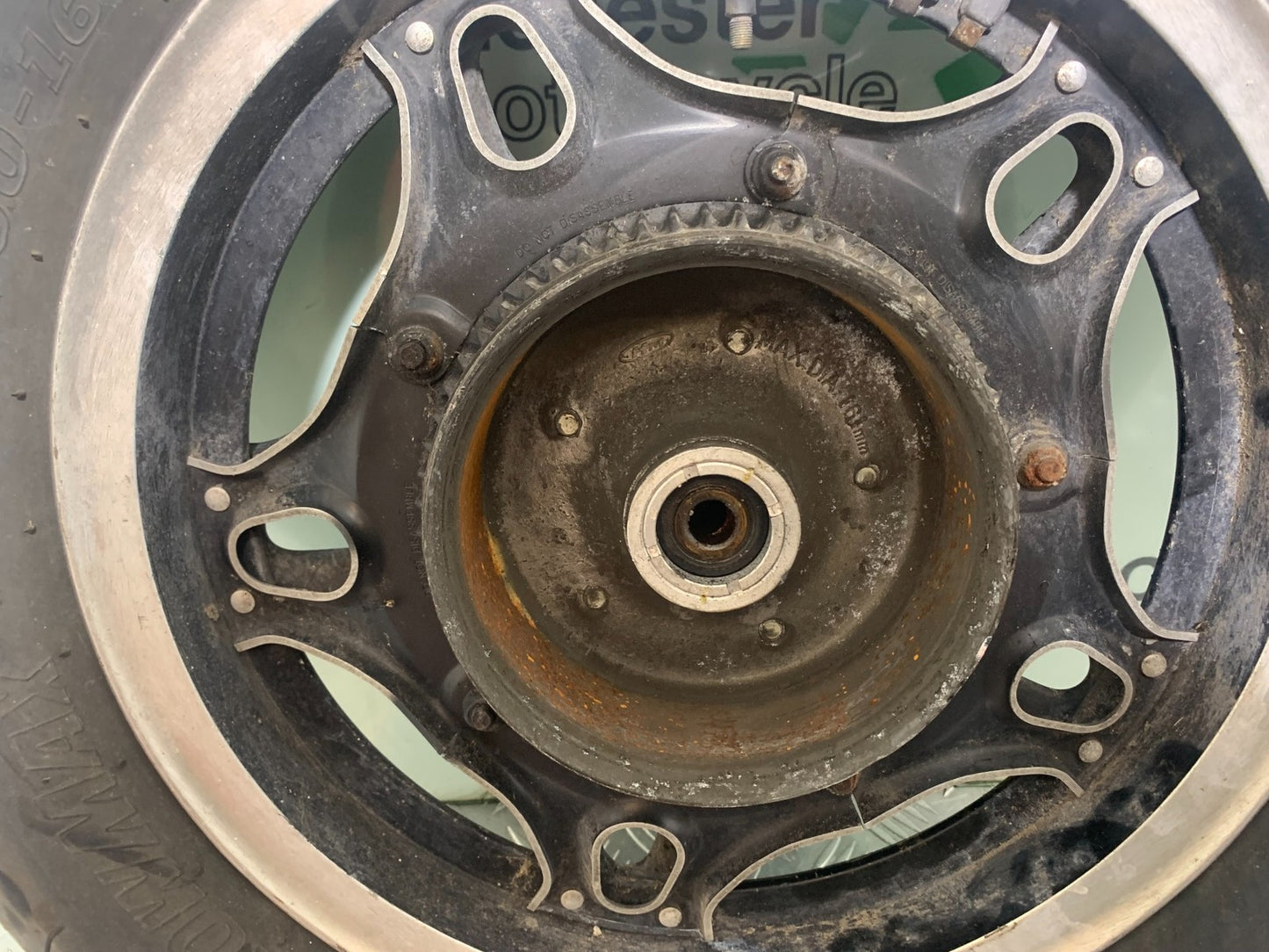 HONDA GL500 GL 500 SILVERWING REAR WHEEL YEAR 1981-82 (CMB1168)