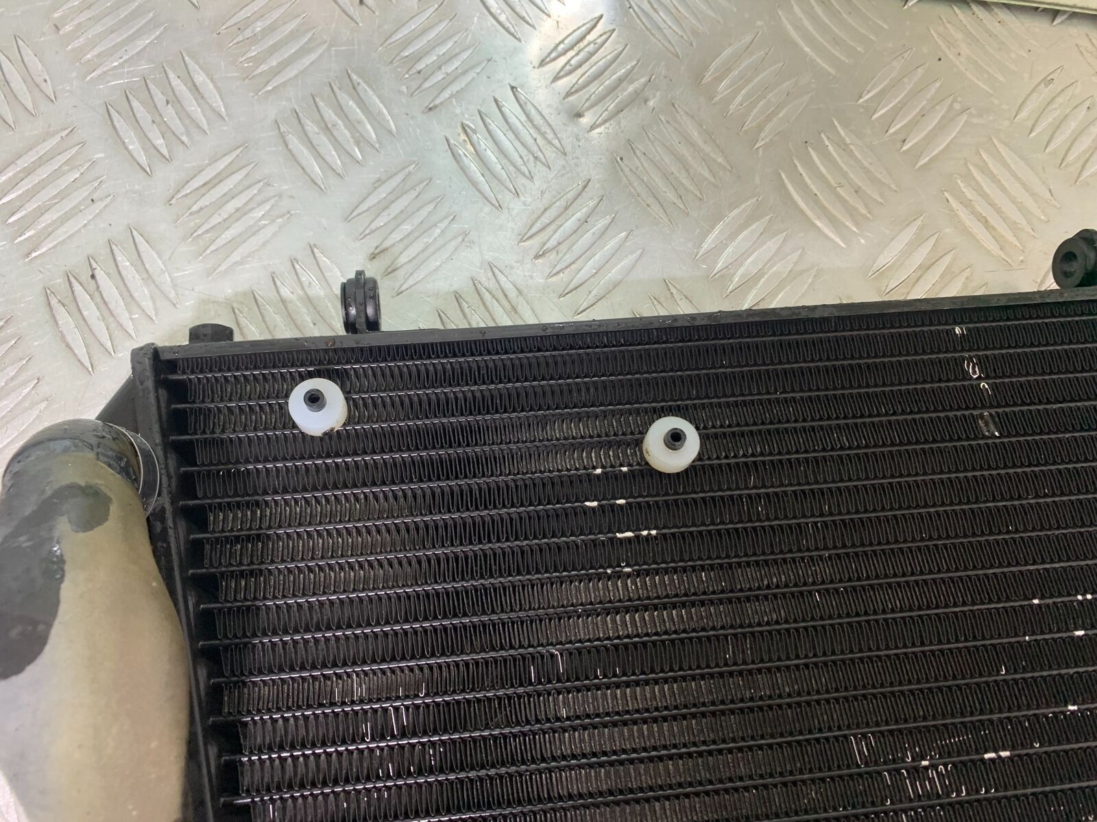 APRILIA SL750 SL 750 SHIVER RADIATOR   YEAR 2012 (CMB1074)