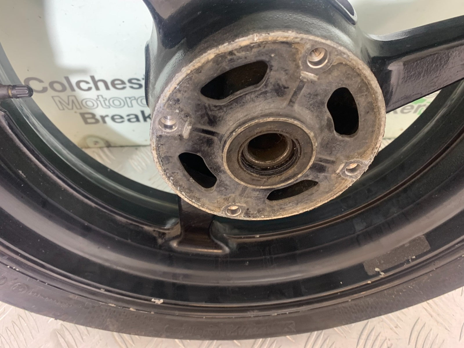 HONDA CBR600 CBR 600 RR REAR WHEEL  YEAR 2003-2004 CMB1173)
