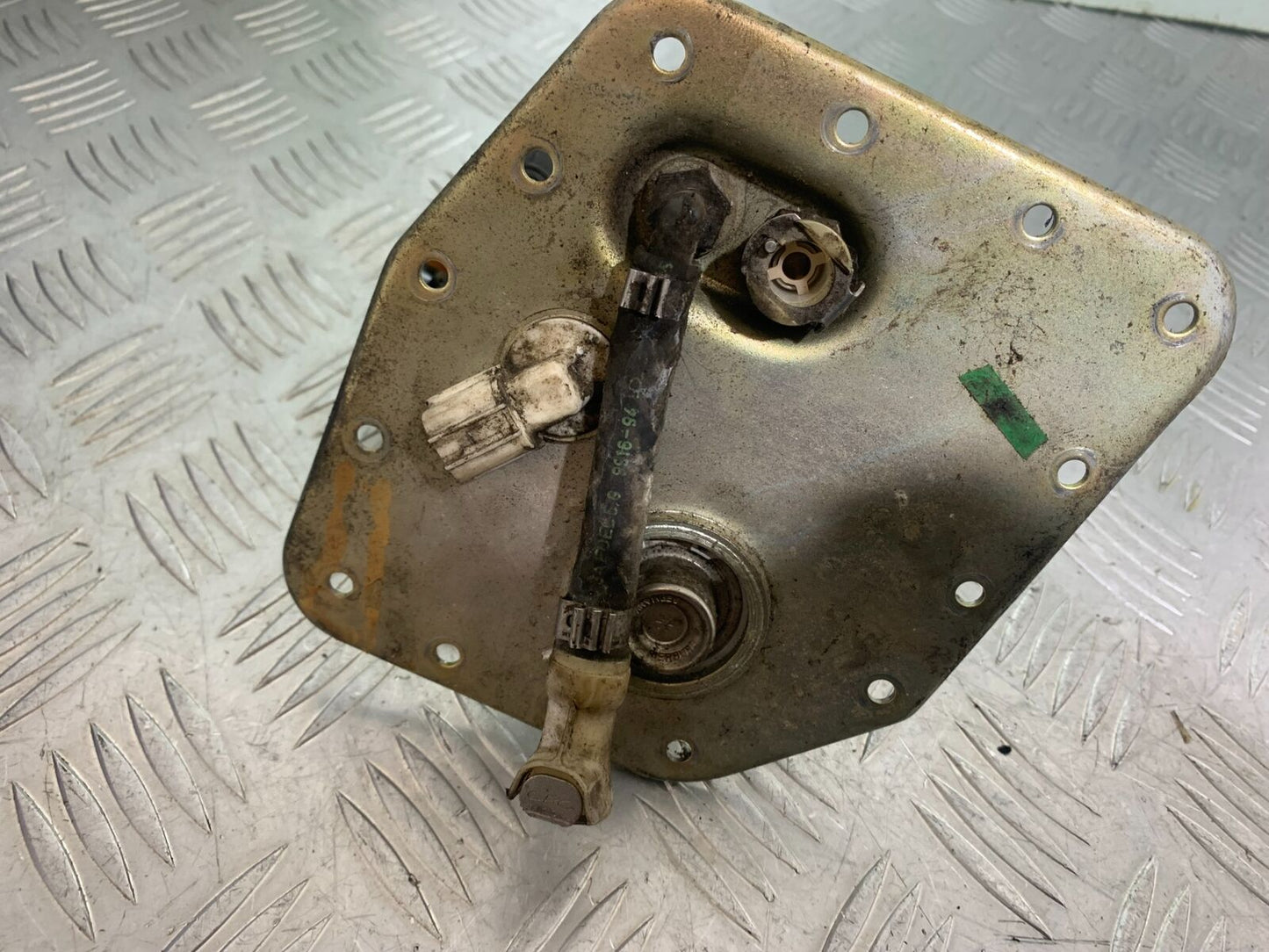 TRIUMPH 955i SPRINT ST PETROL PUMP  YEAR 1999-2004 (CMB1124)