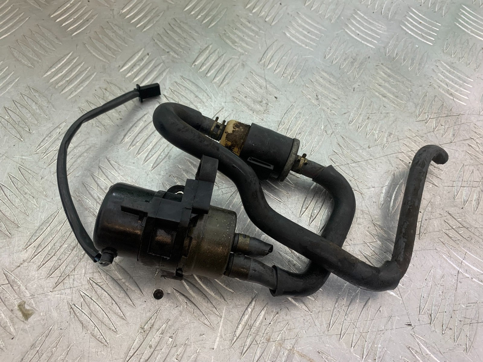 YAMAHA FZS600 FAZER 600 PETROL PUMP   YEAR 1998-2001 (CMB1267)