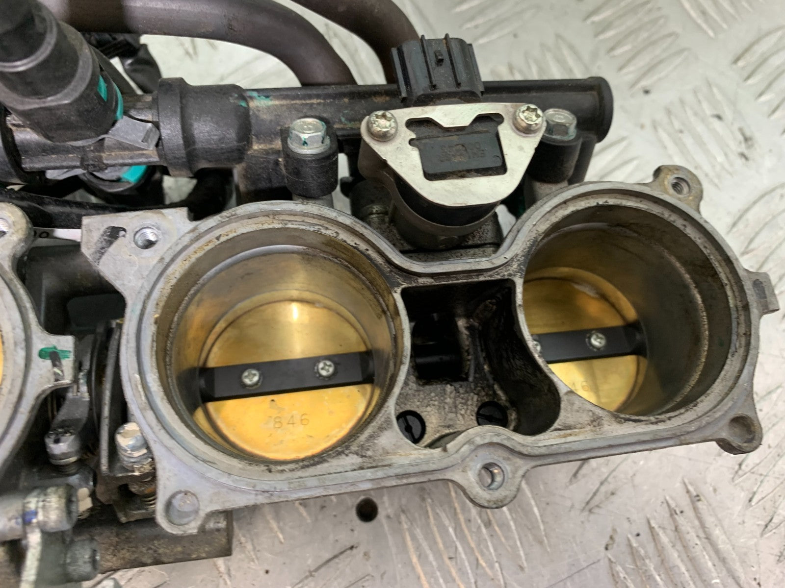HONDA CBR1000 RR THROTTLE BODIES YEAR  2008-2011 (CMB1330)