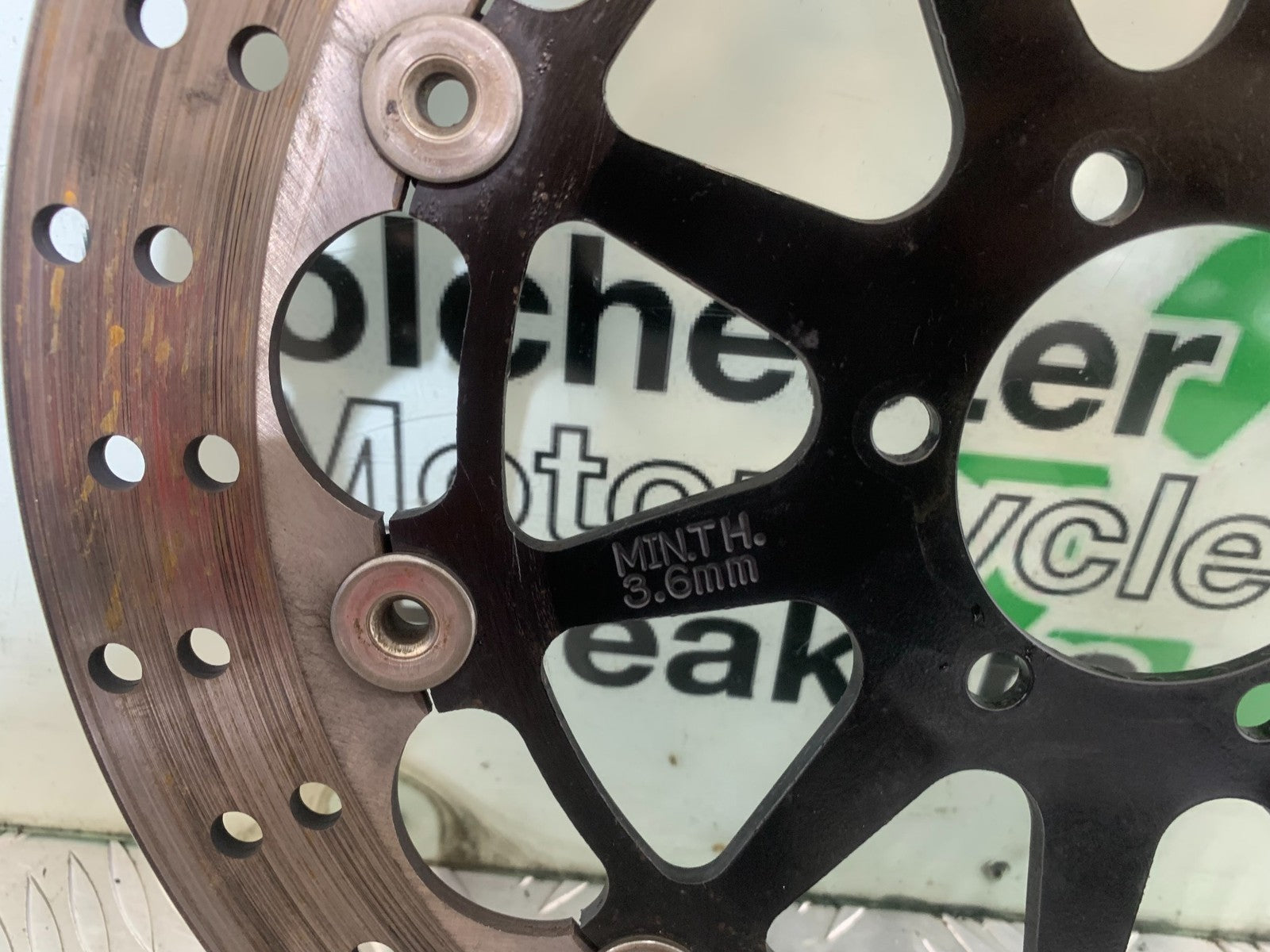 KTM 690 DUKE R LC4 FRONT BRAKE DISC YEAR 2012-2015  (CMB1180)