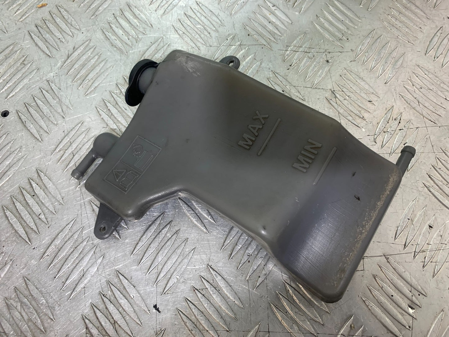 TRIUMPH 1050 SPRINT ST COOLANT BOTTLE  YEAR 2004-2007 (CMB1197)