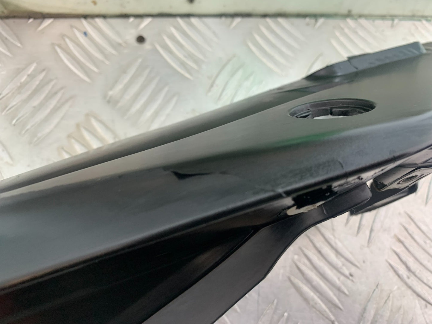 APRILIA TUONO 1000 V4 LEFT SEAT PANEL   YEAR 2013-2014  (CMB1239)