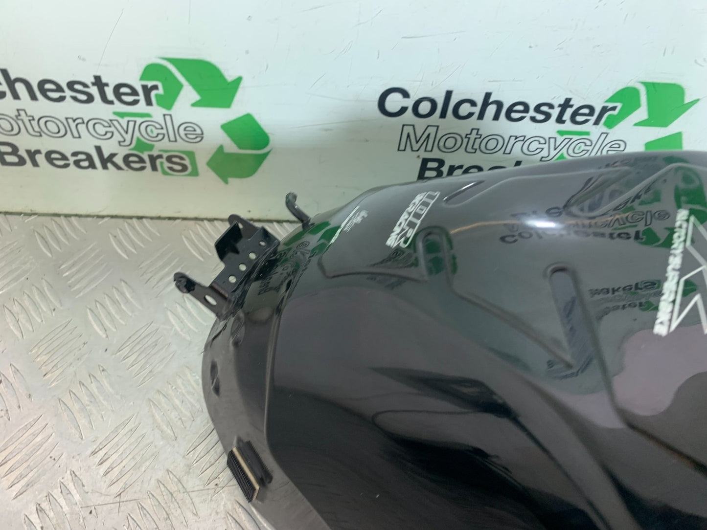 KAWASAKI ZX10R ZX10 R PETROL TANK   2008-2010 (CMB1206)