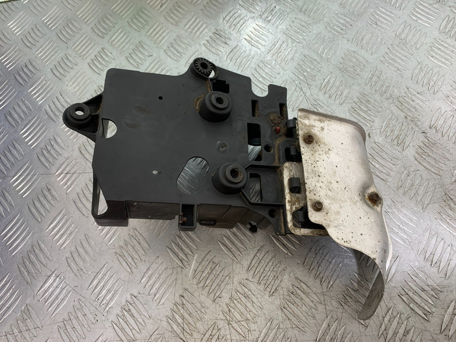 DUCATI 848 BATTERY TRAY  YEAR 2008-2010 (CMB1323)