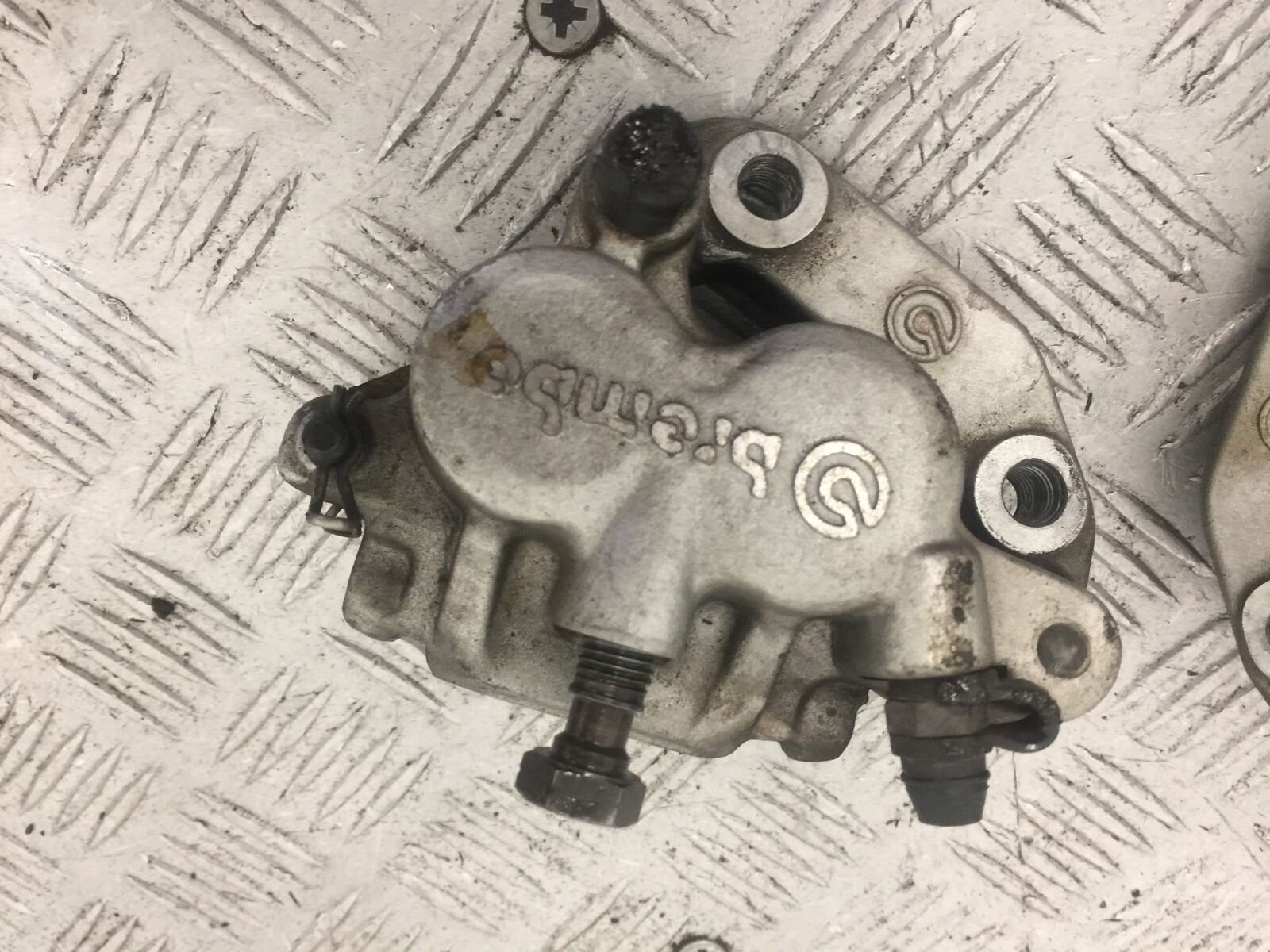 YAMAHA XT660Z TENERE FRONT BRAKE CALIPERS  YEAR 2012  (STOCK 863)