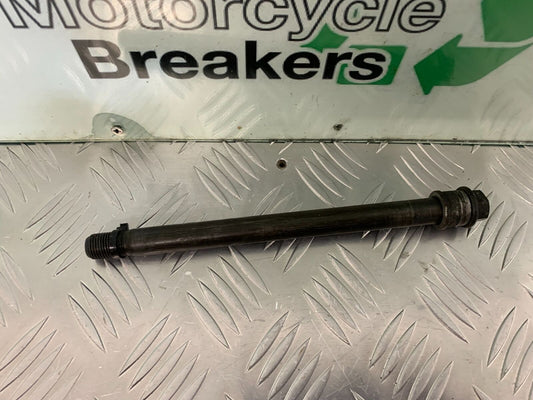 YAMAHA FZS600 FAZER 600 FRONT WHEEL SPINDLE  YEAR 1998-2001 (STOCK 958)