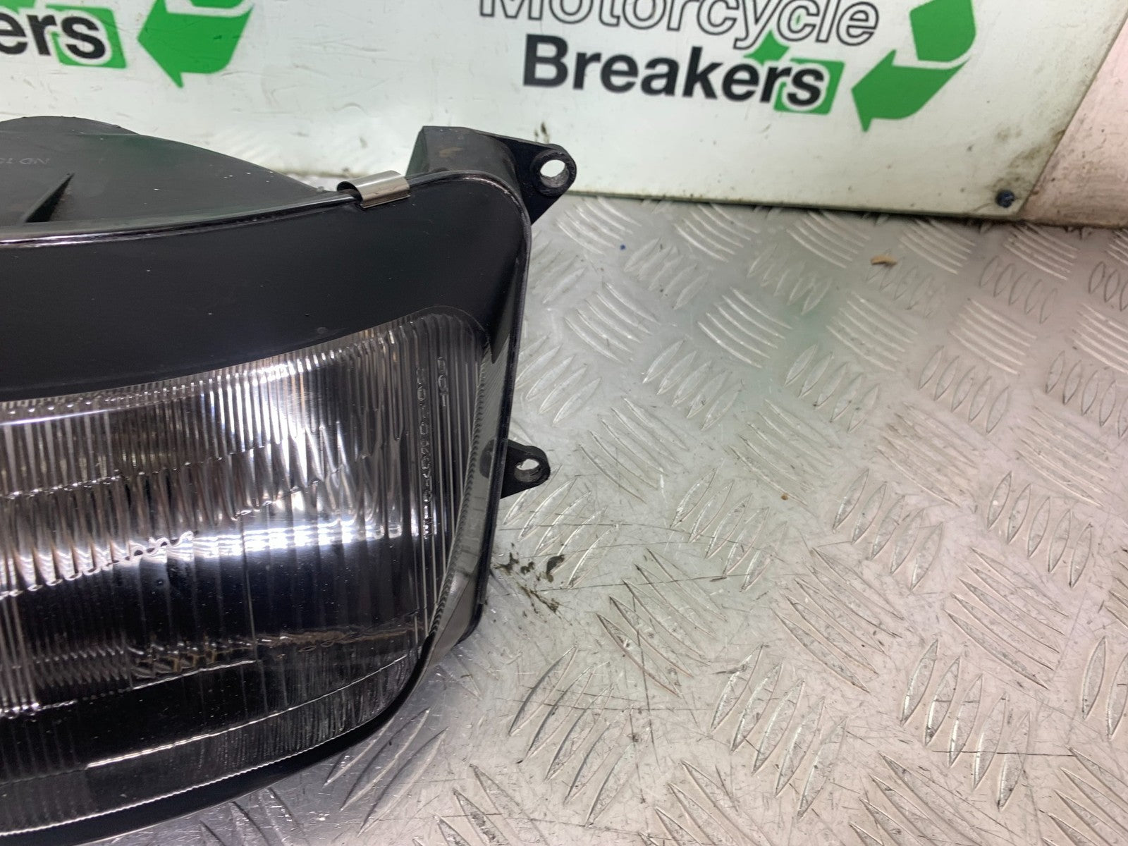 KAWASAKI ZZR1100 D HEADLIGHT   YEAR 1993-2001 (CMB1289)