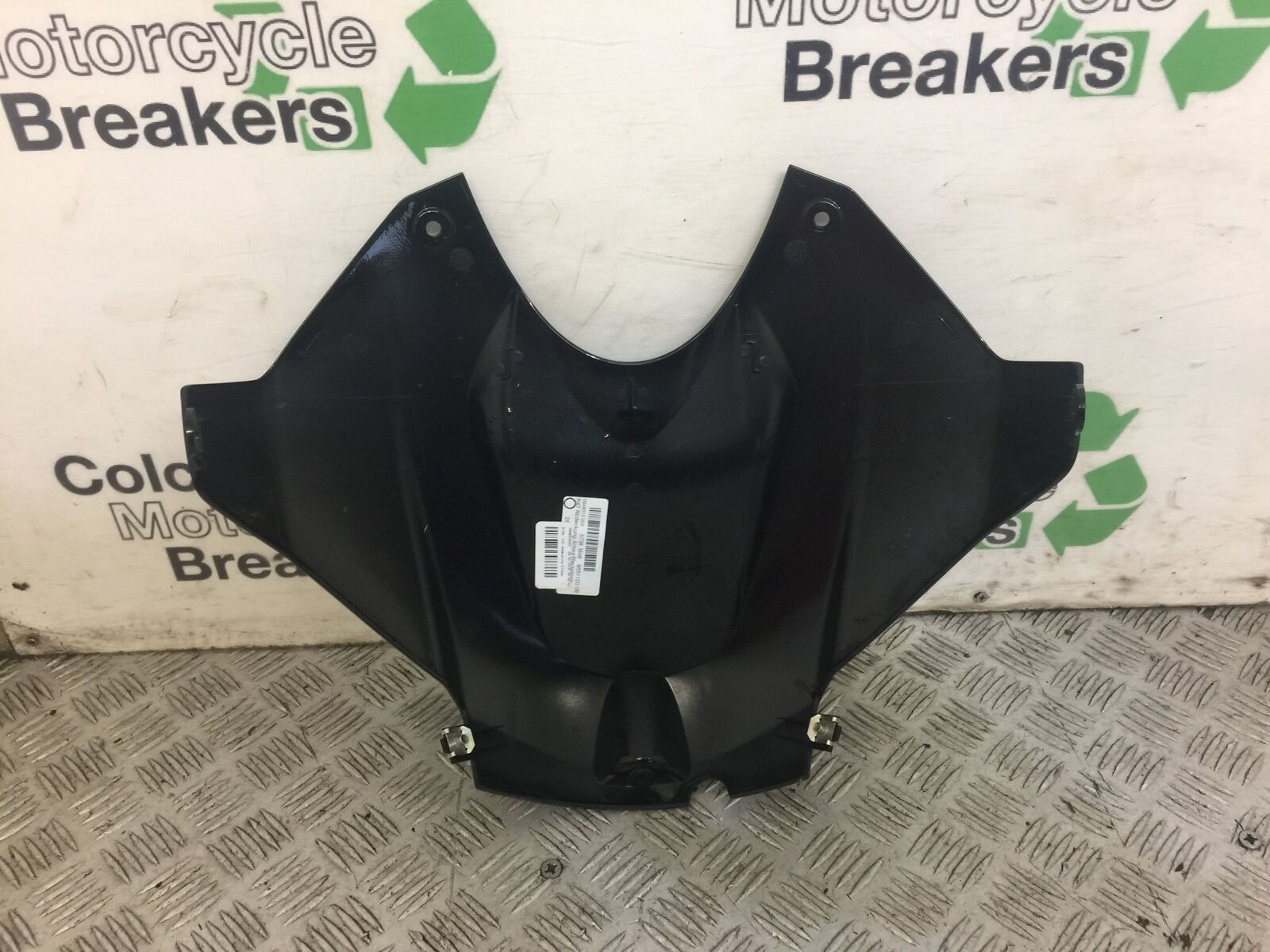 BMW S1000 R PETROL TANK COWL YEAR 2018  (STOCK 645)