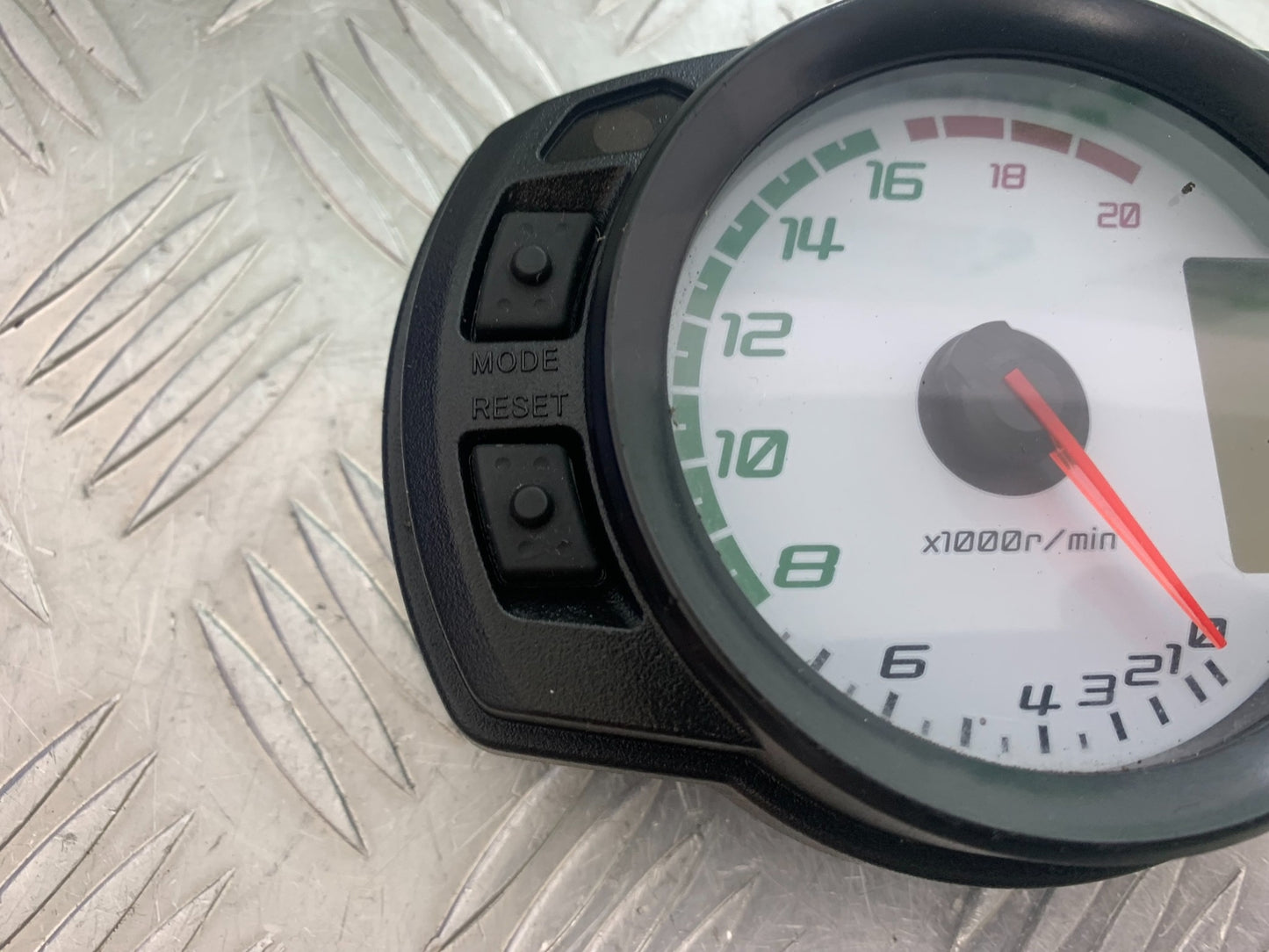 KAWASAKI ZX6R CLOCKS SPEEDO DASH YEAR 2009-2012 (CMB1136)