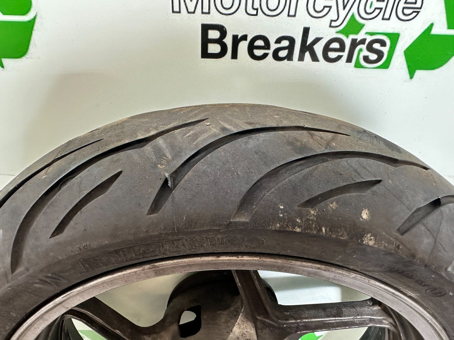 KAWASAKI ER6 F ER6F REAR WHEEL AND TYRE YEAR 2005-2008 (CMB1178)