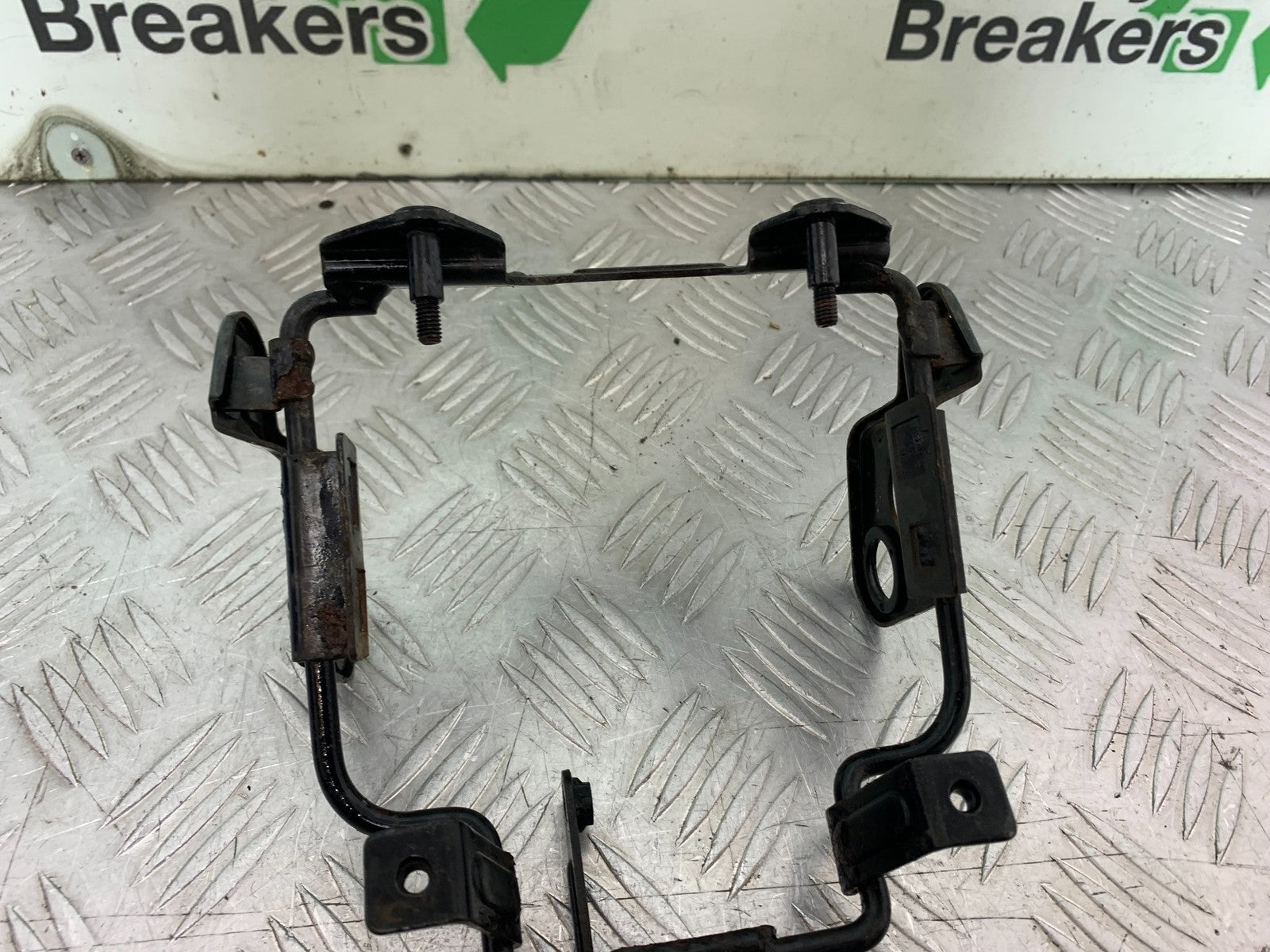 KAWASAKI KLR250 KLR 250 HEADLIGHT BRACKET  YEAR 1984-2001 (CMB1225)