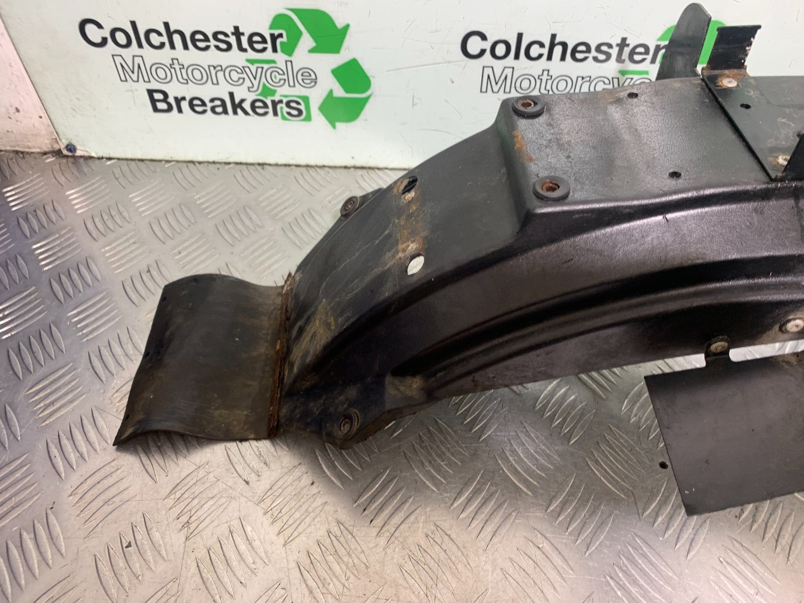 TRIUMPH TROPHY 900 REAR MUDGUARD   YEAR 1991-95 (CMB1251)